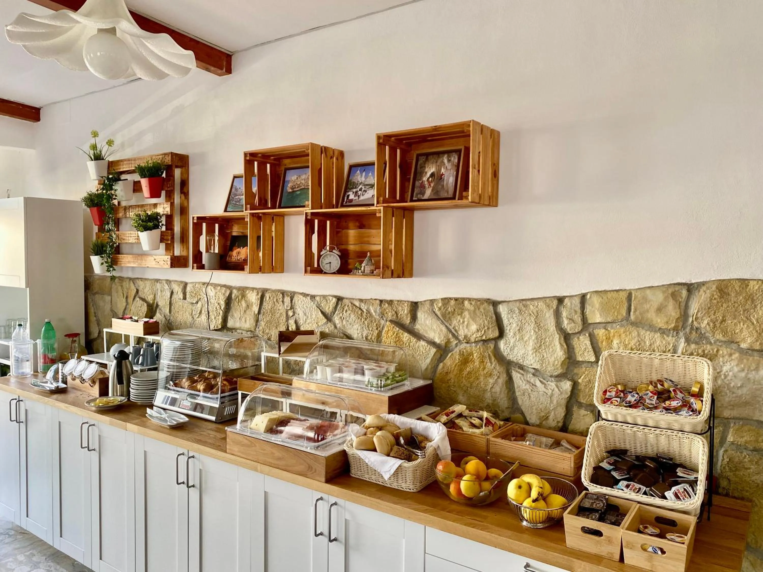 Restaurant/places to eat in Hotel La Vetta Europa