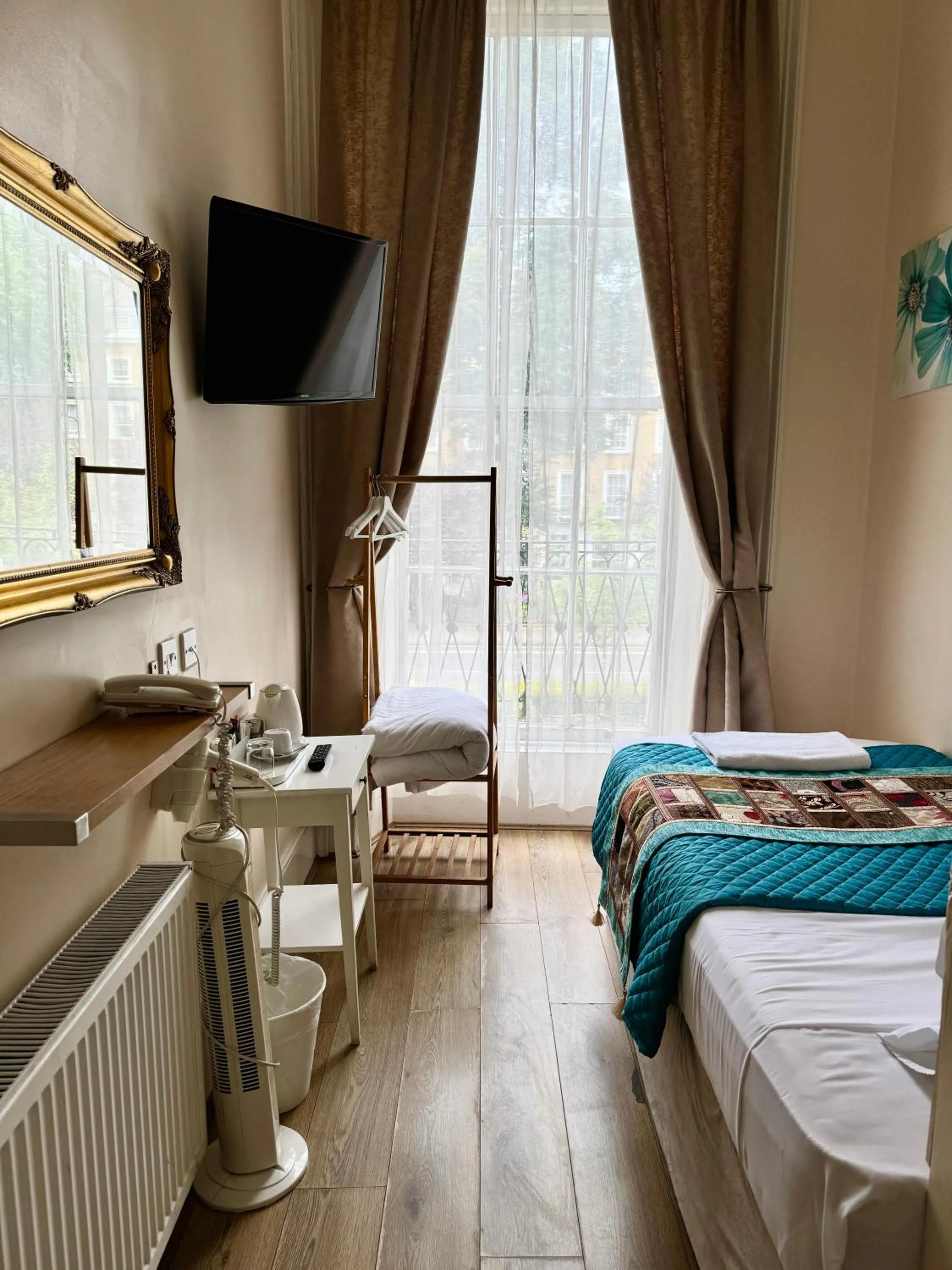 Bed in ABC Hyde Park Hotel