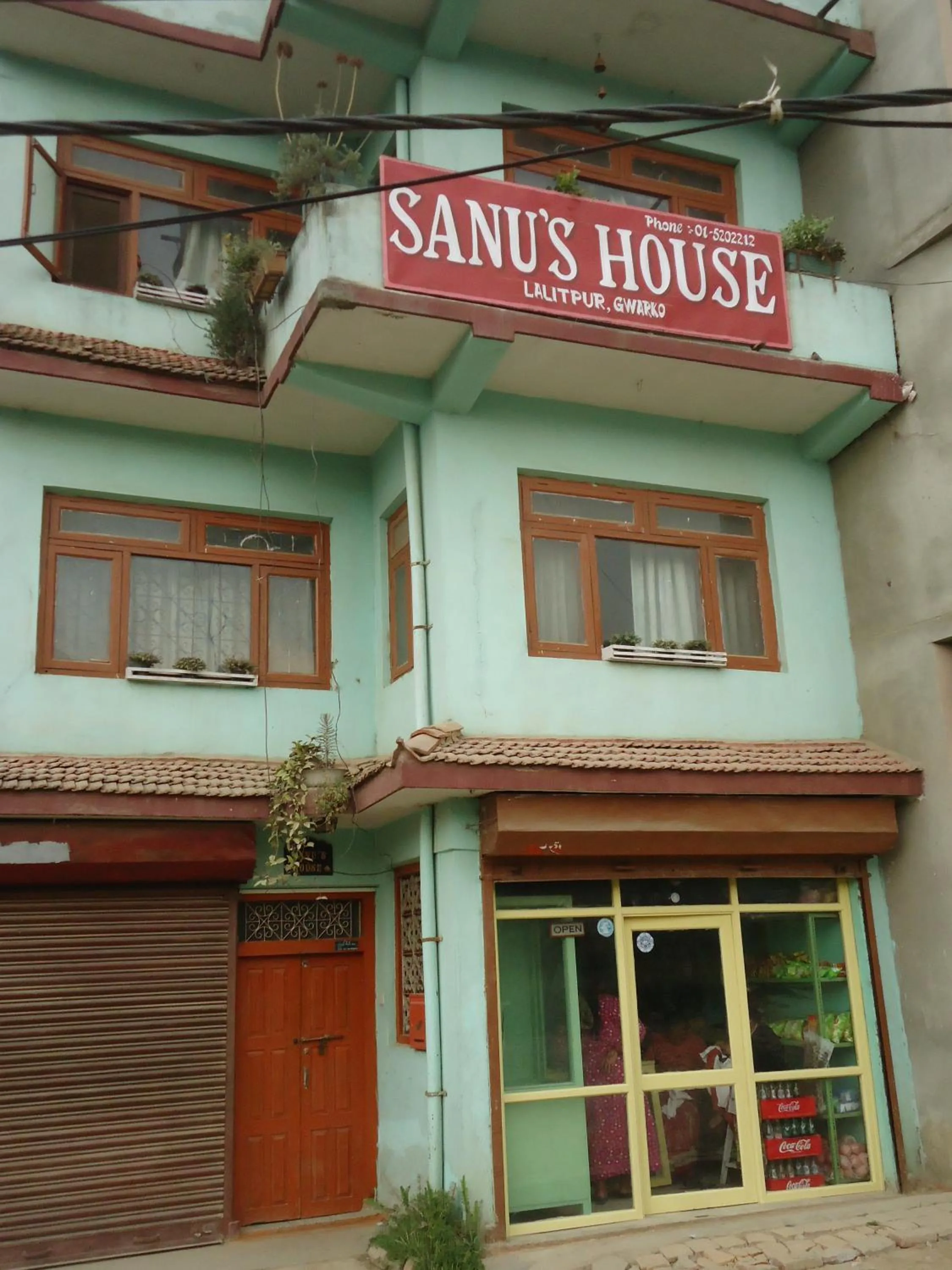 Property building in Sanu House