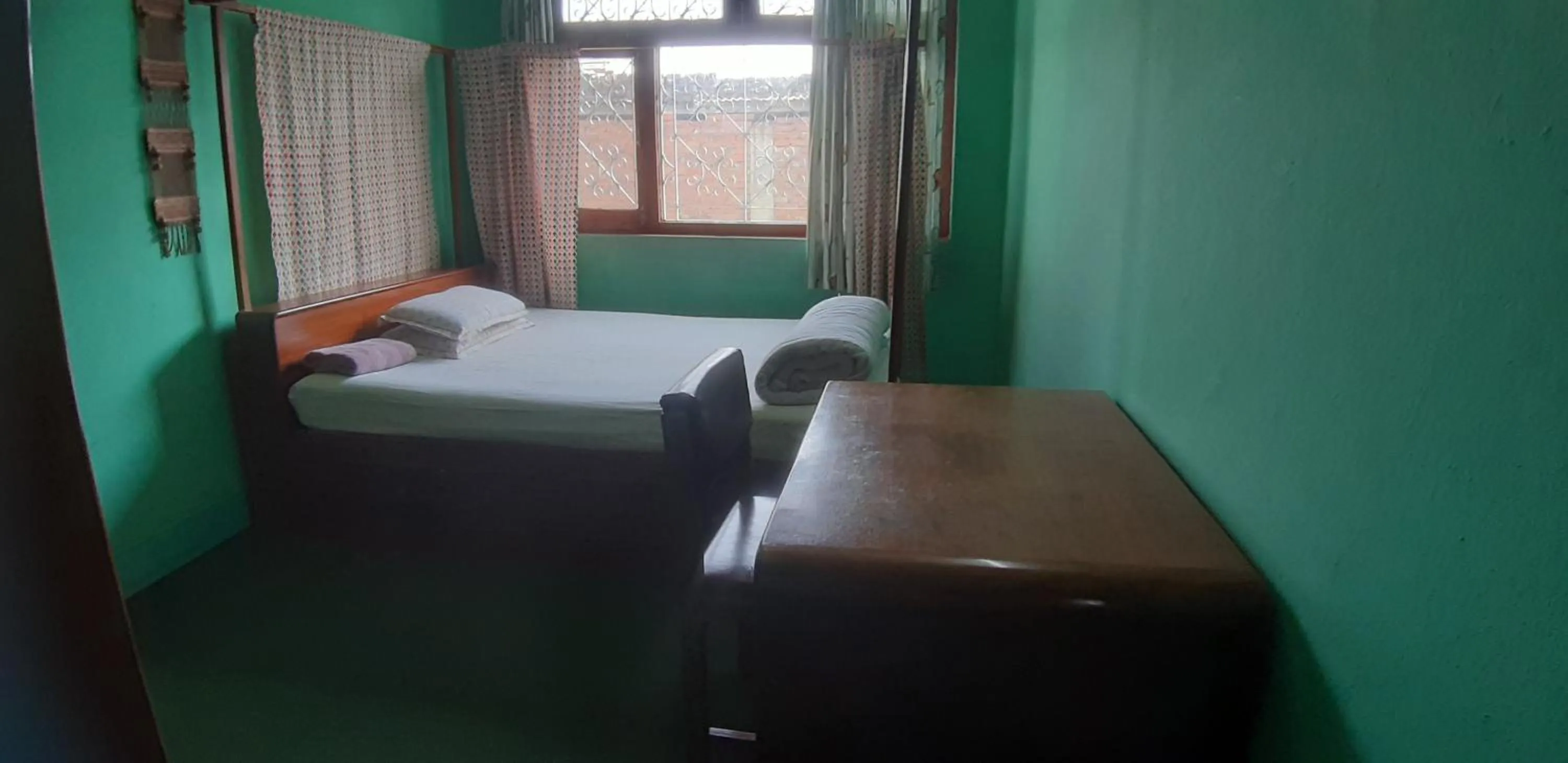 Photo of the whole room, Bed in Sanu House