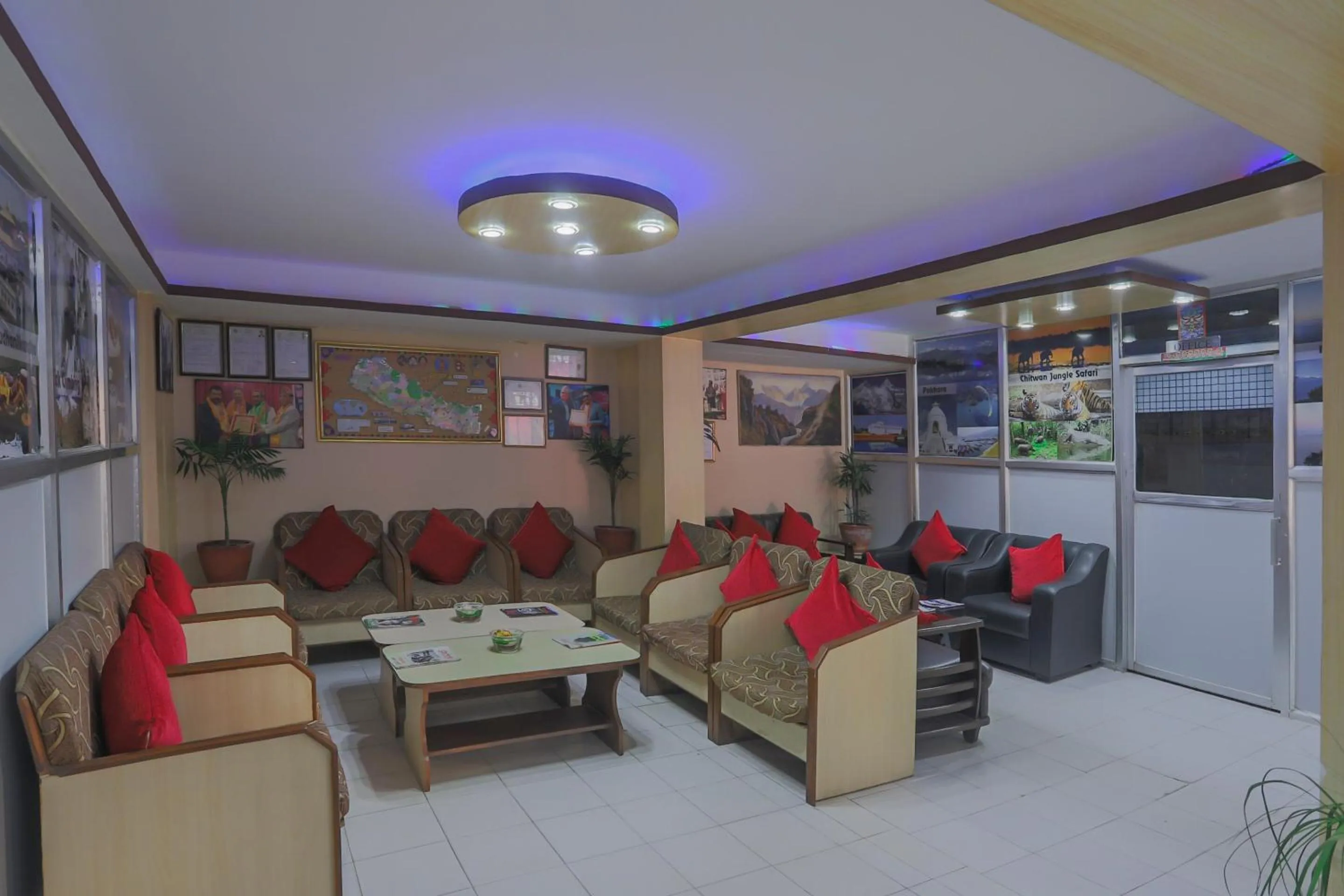 Lobby or reception in OYO 789 Hotel Shivam Plaza