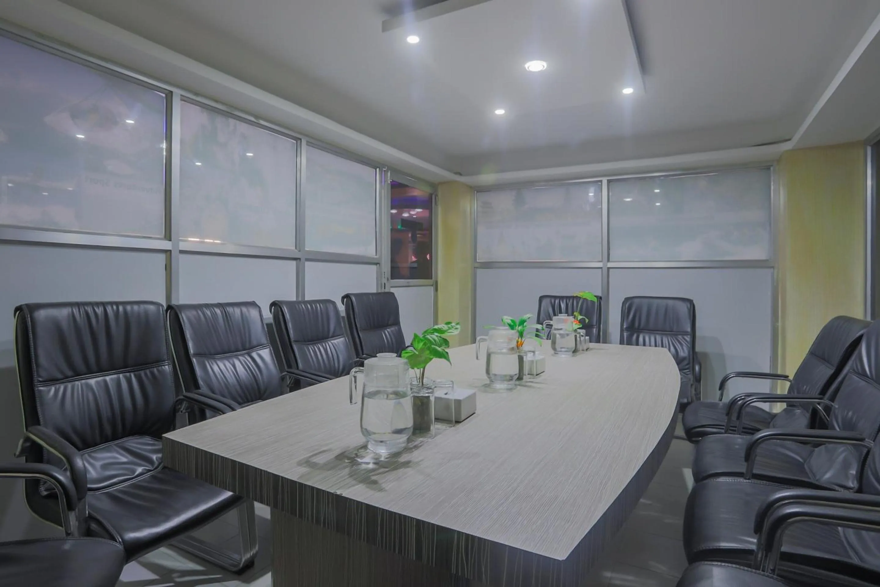 Business facilities in OYO 789 Hotel Shivam Plaza