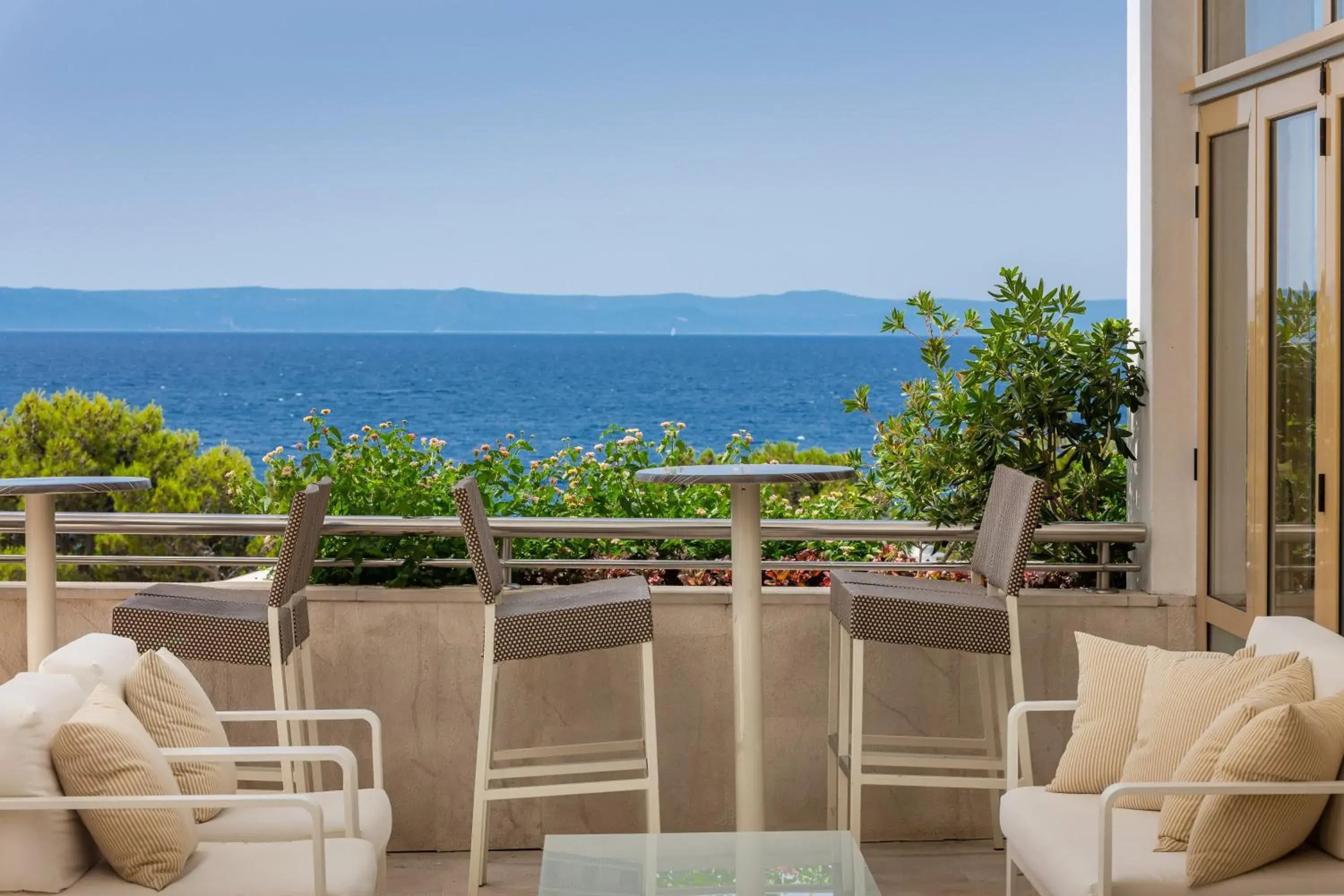 Lounge or bar in Bluesun Holiday Village Afrodita Lounge or bar in Bluesun Holiday Village Afrodita