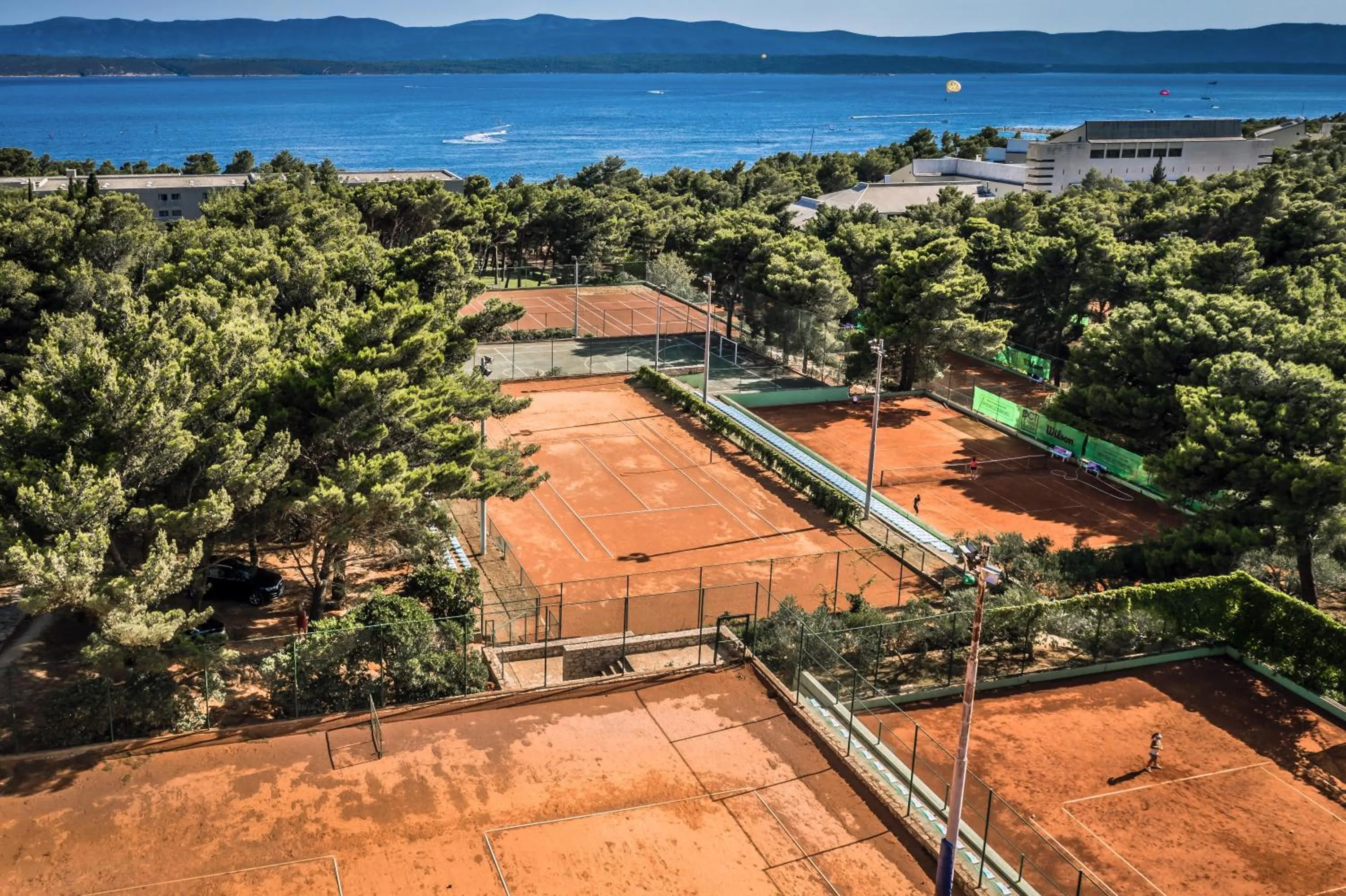 Tennis court in Bluesun Hotel Elaphusa