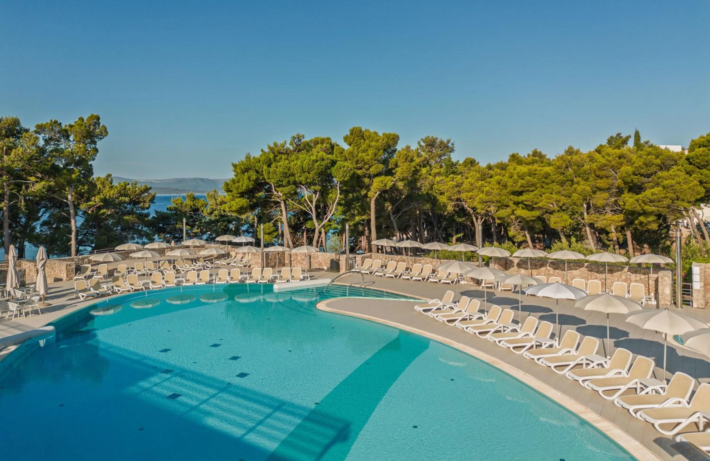 Swimming pool in Bluesun Hotel Elaphusa