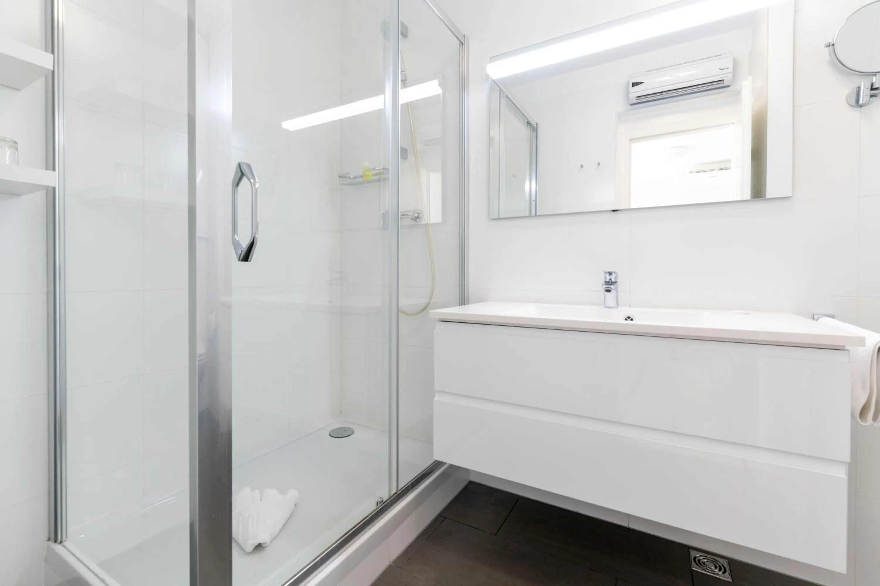 Shower in The Residence Aparthotel