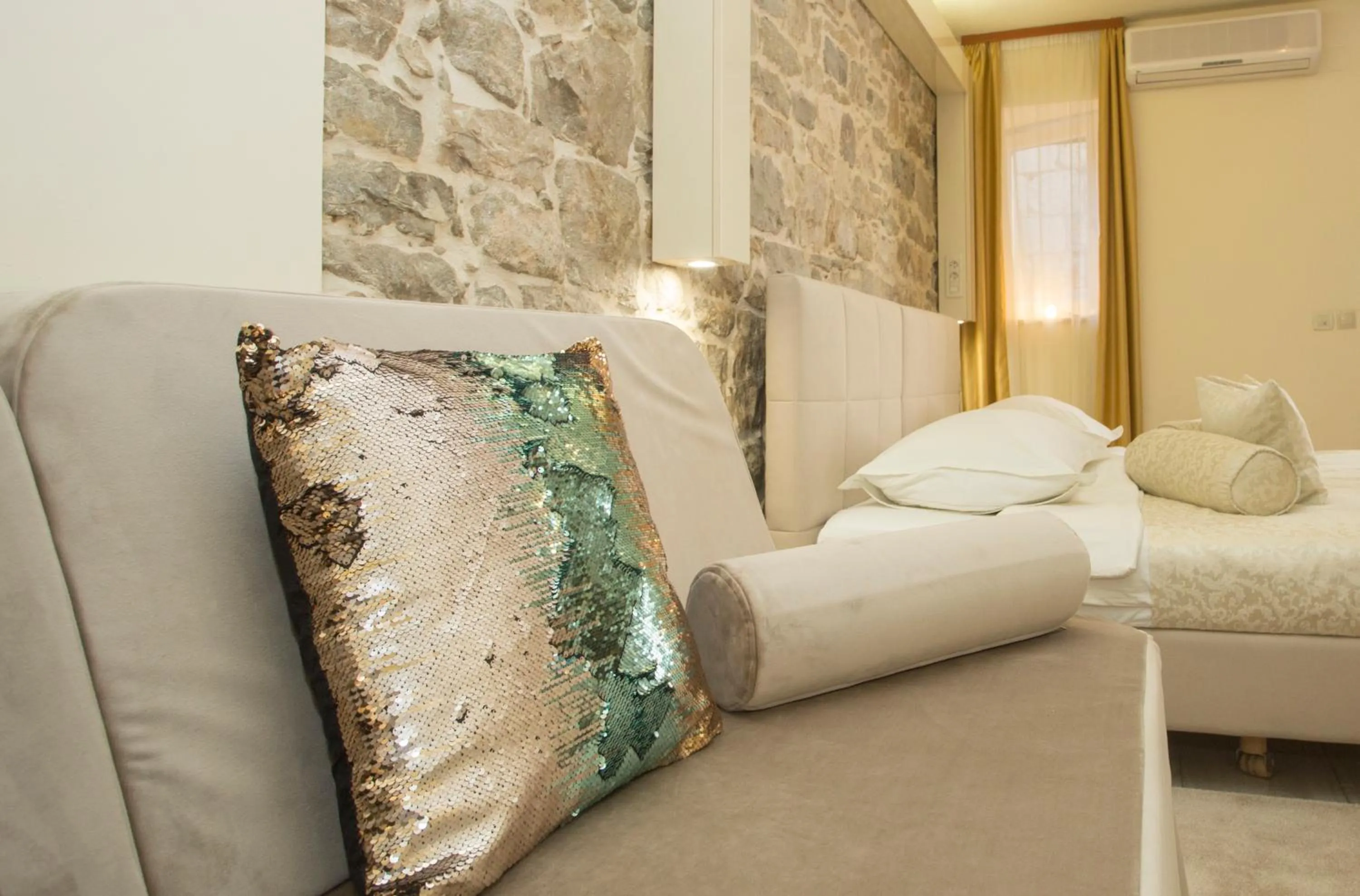 Bedroom, Bed in Authentic Luxury Rooms