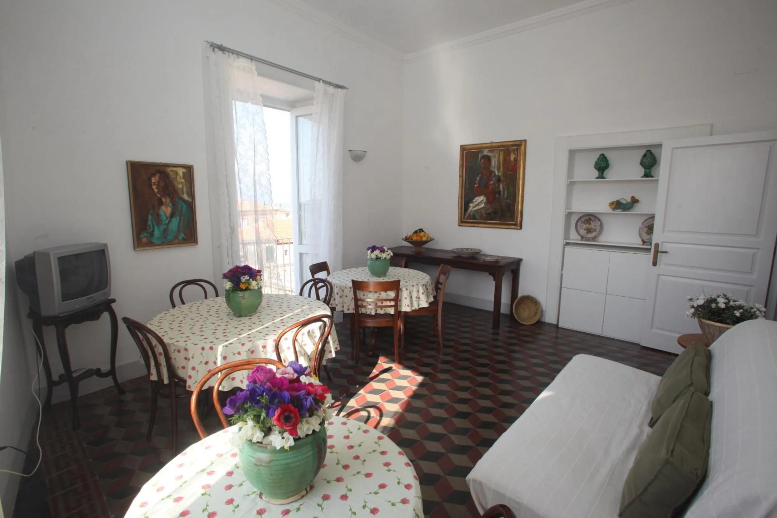 Communal lounge/ TV room in Al vecchio castello