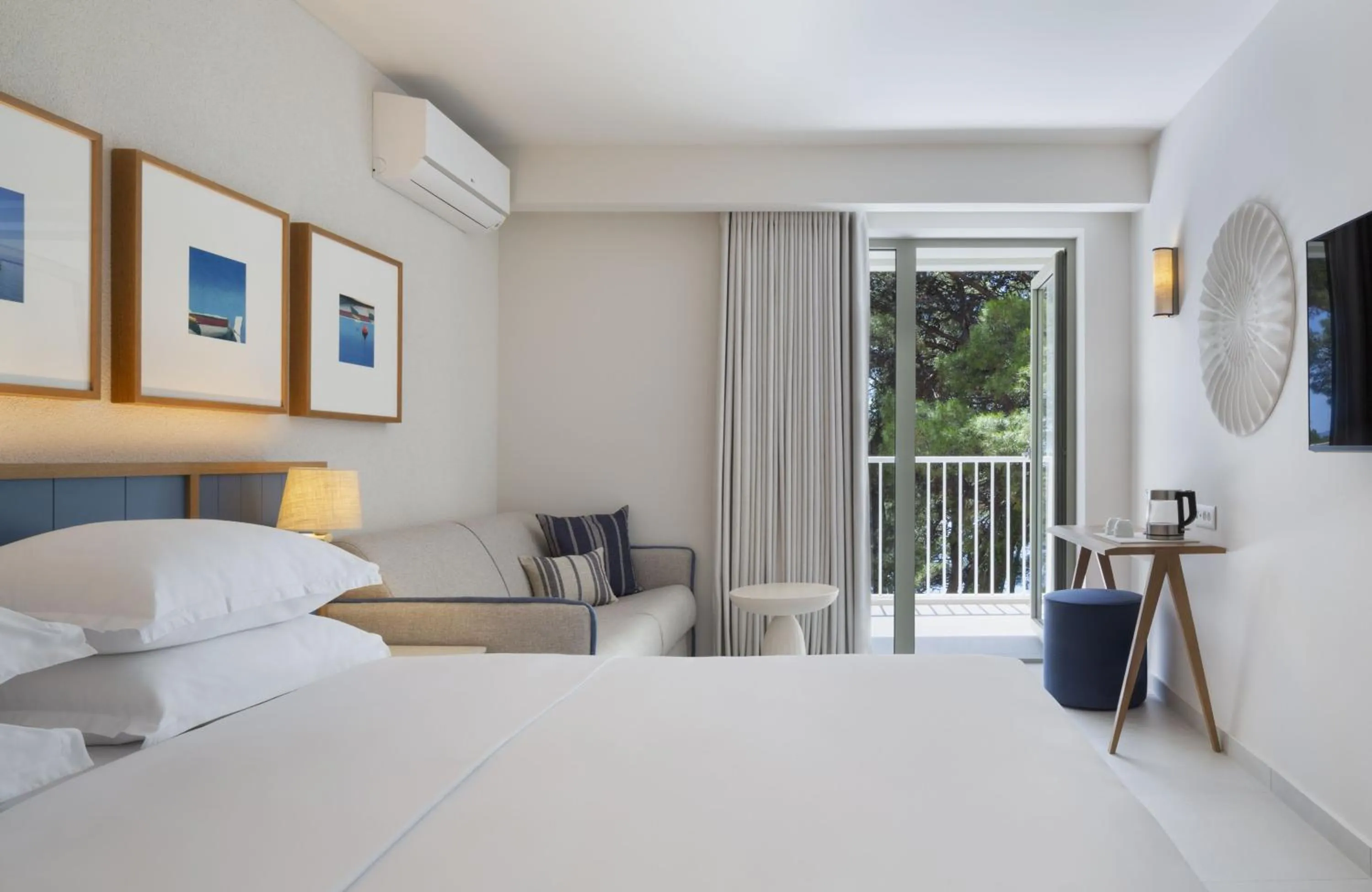 Bedroom, Bed in Bluesun Hotel Marina