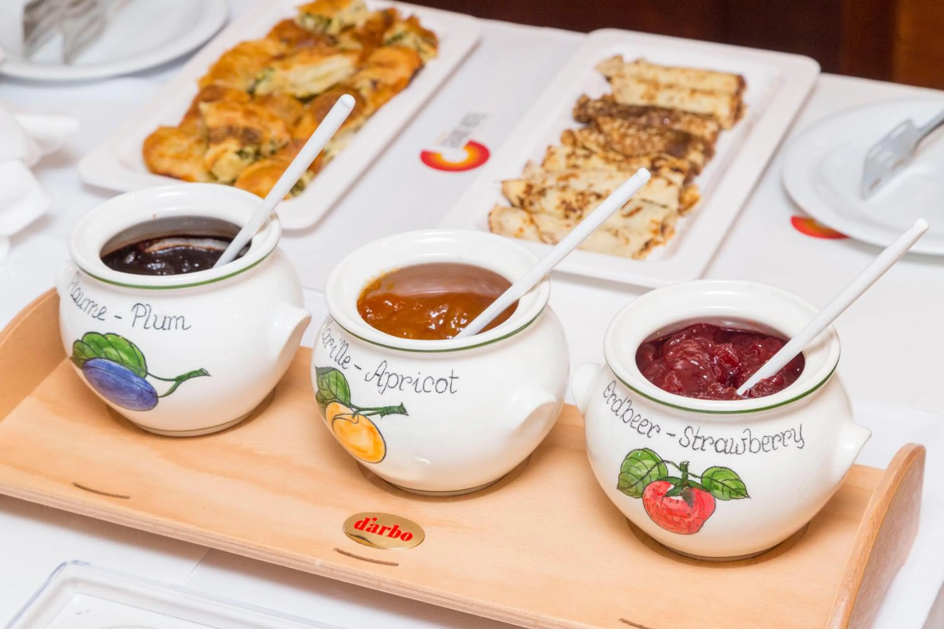 Restaurant/places to eat in Hotel Abalone