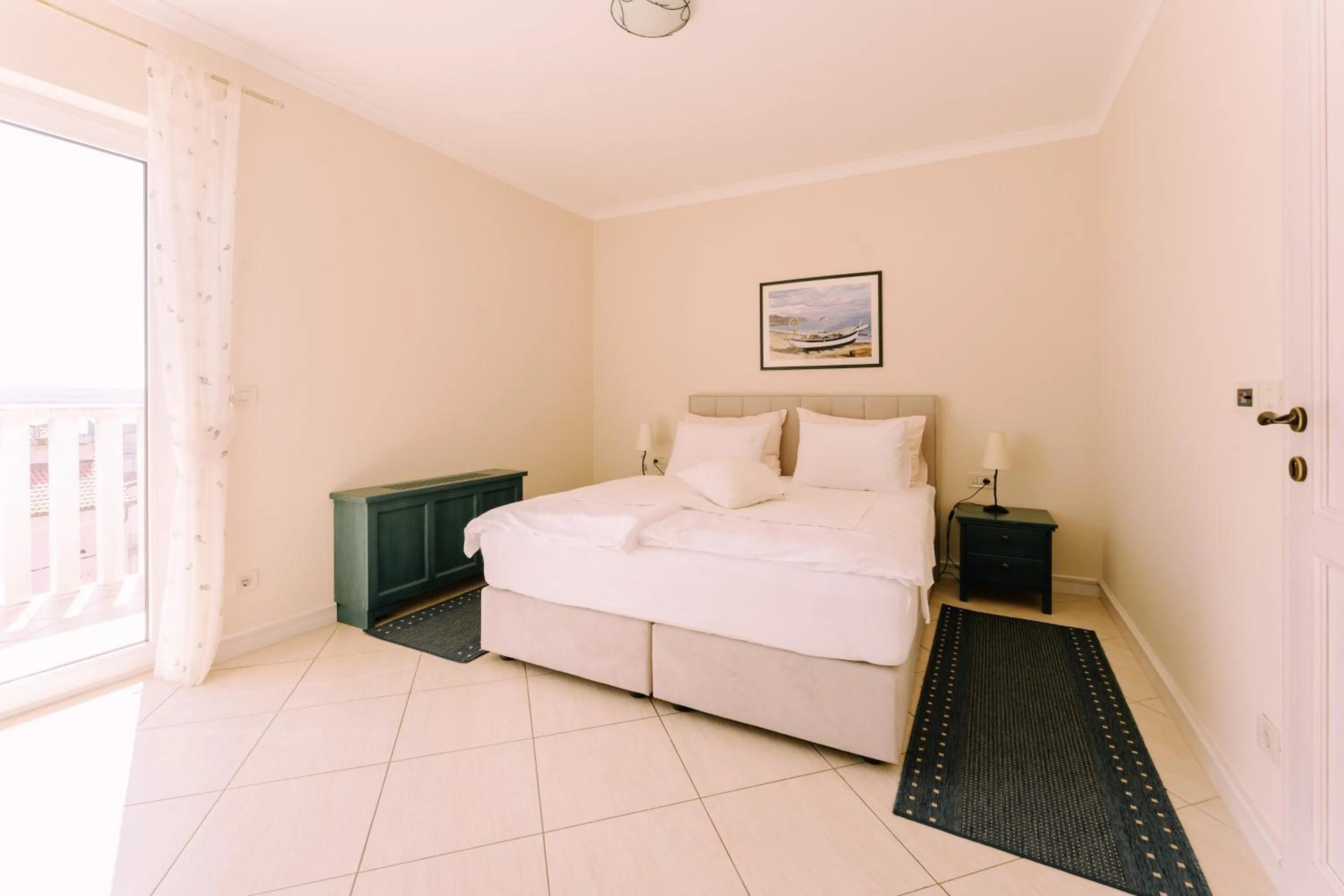 Bed in Hotel Abalone