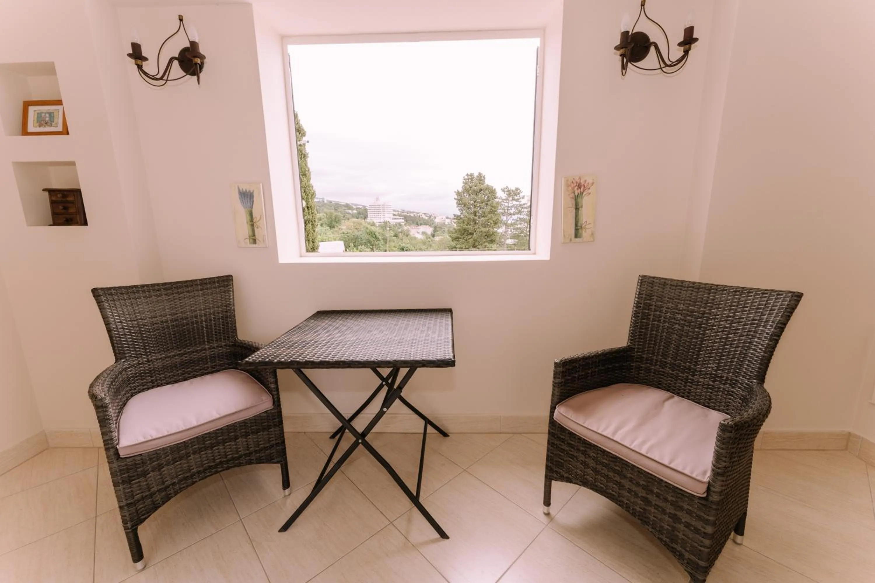 Seating area in Hotel Abalone