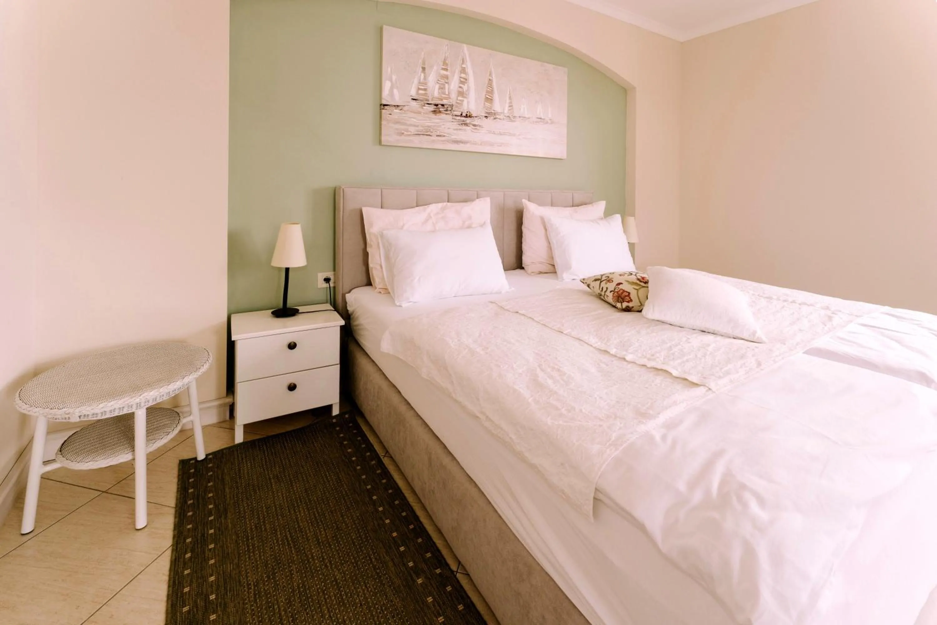 Bed in Hotel Abalone