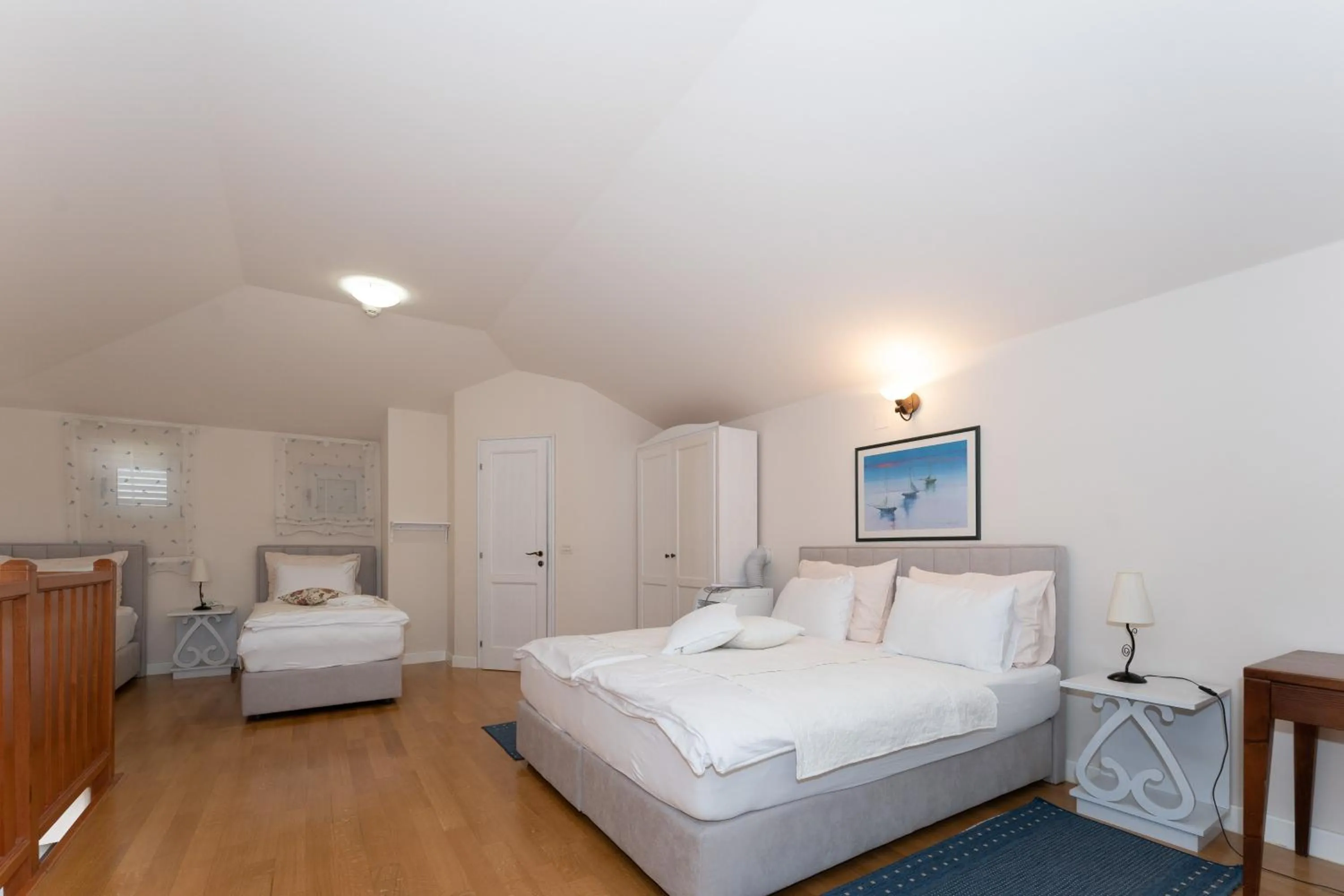 Bed in Hotel Abalone