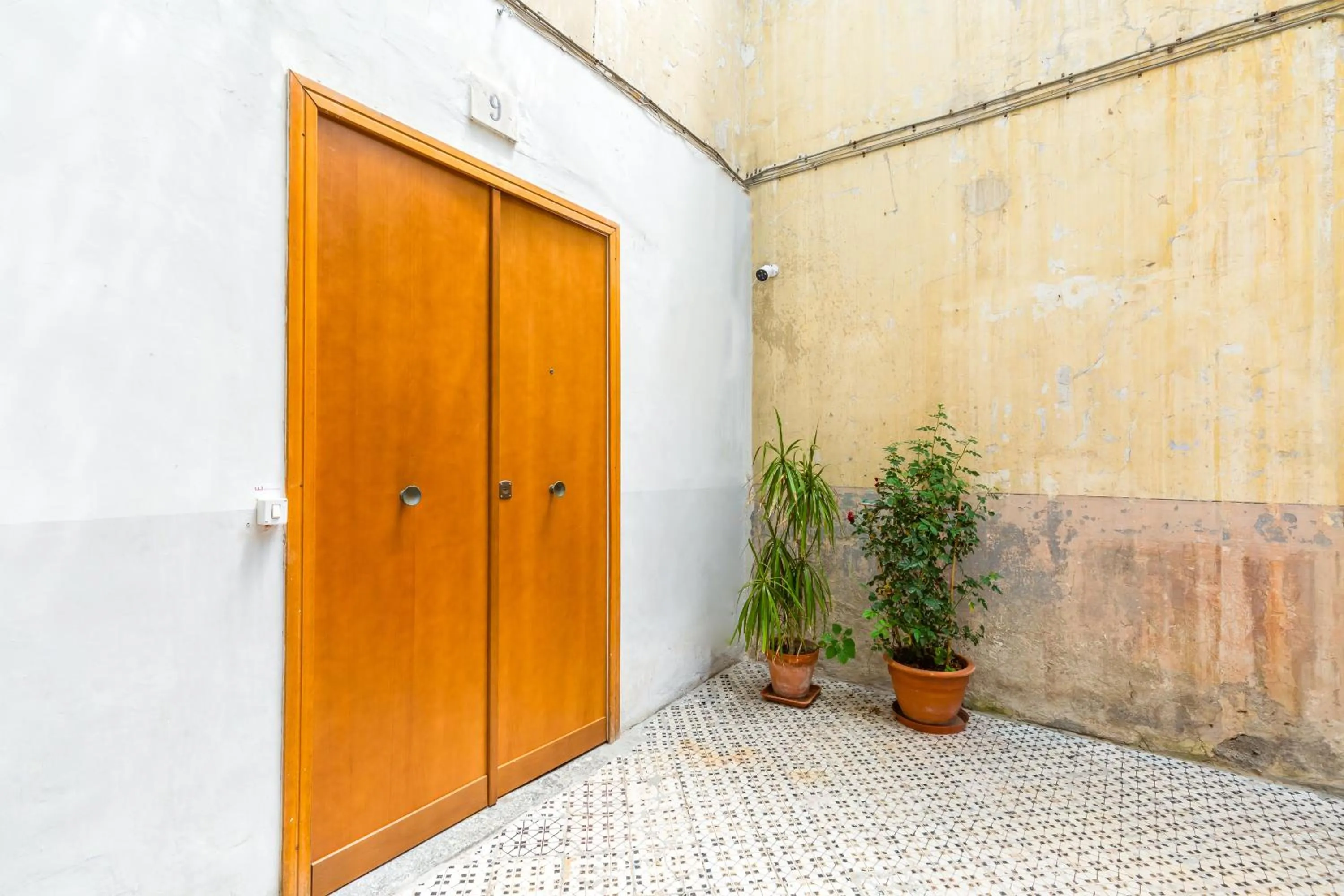 Property building in B&B Antica Napoli