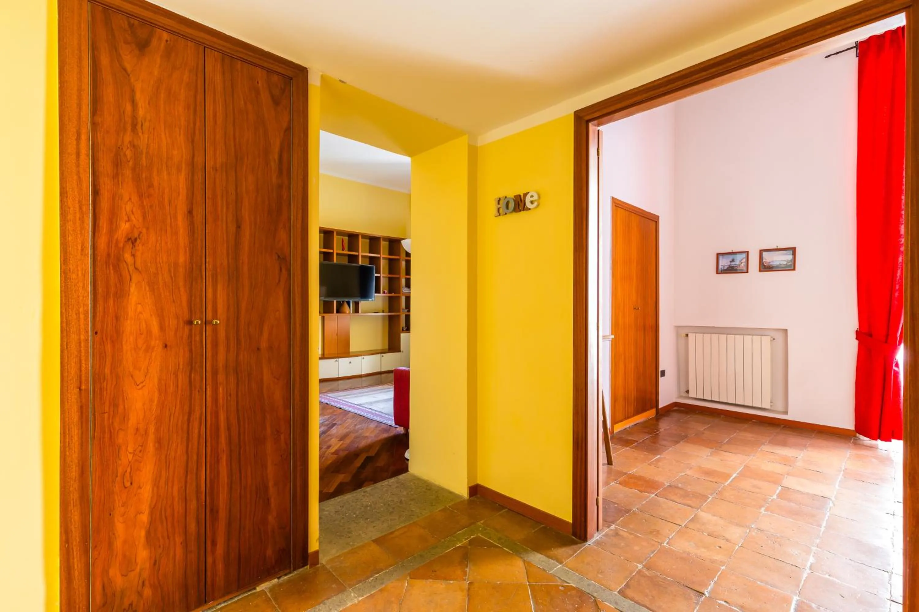 Photo of the whole room, Bed in B&B Antica Napoli