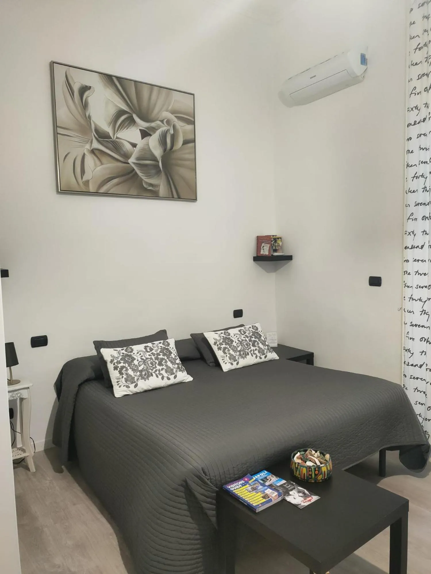 Bedroom in B&B Antica Napoli