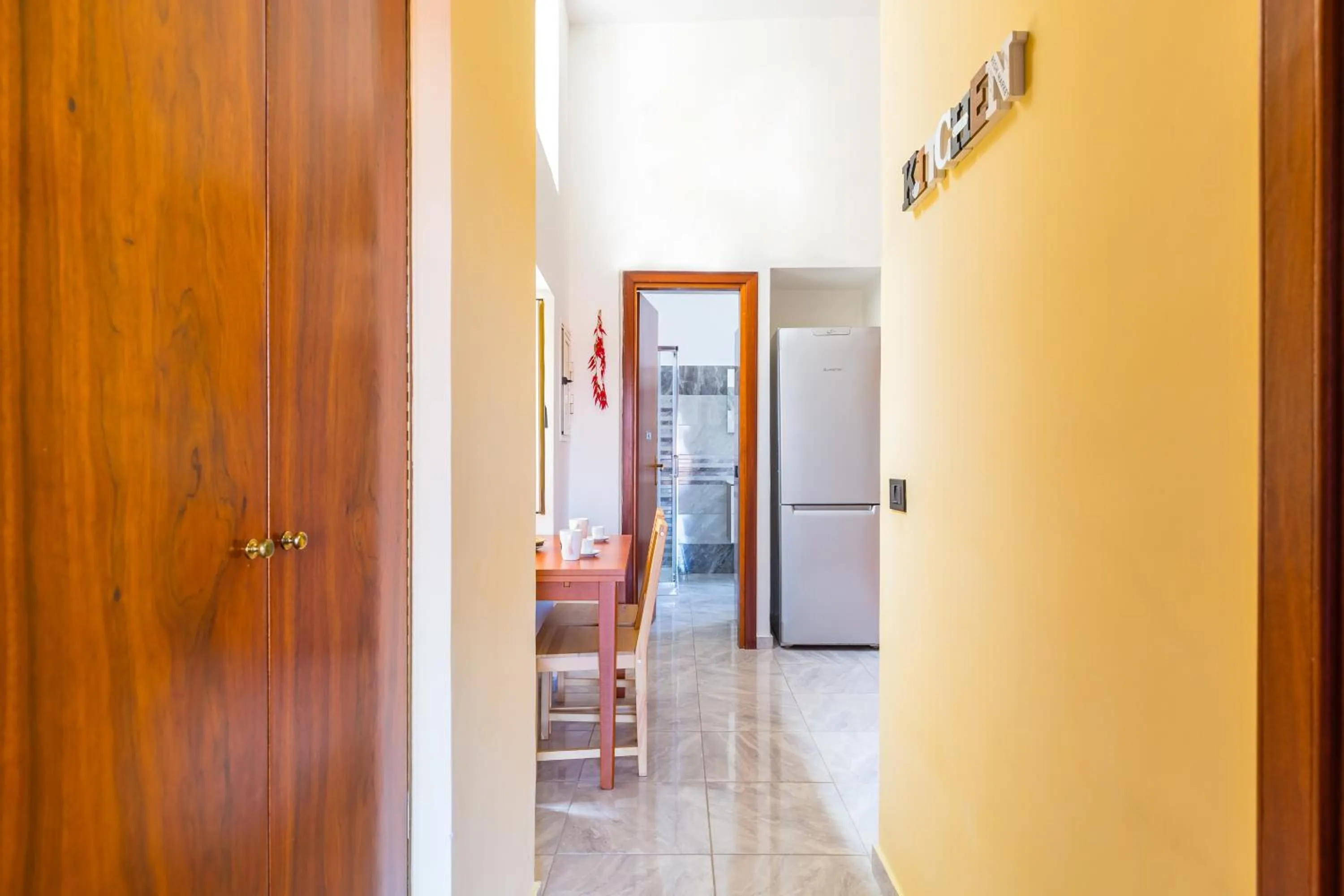 Kitchen or kitchenette in B&B Antica Napoli