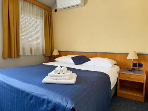 Double or Twin Room in Tamaris Rooms Double or Twin Room in Tamaris Rooms