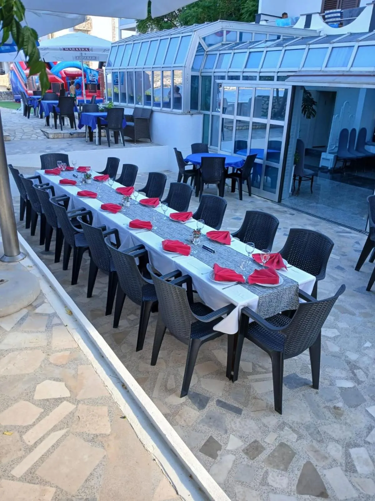 Restaurant/places to eat in Hotel Biser