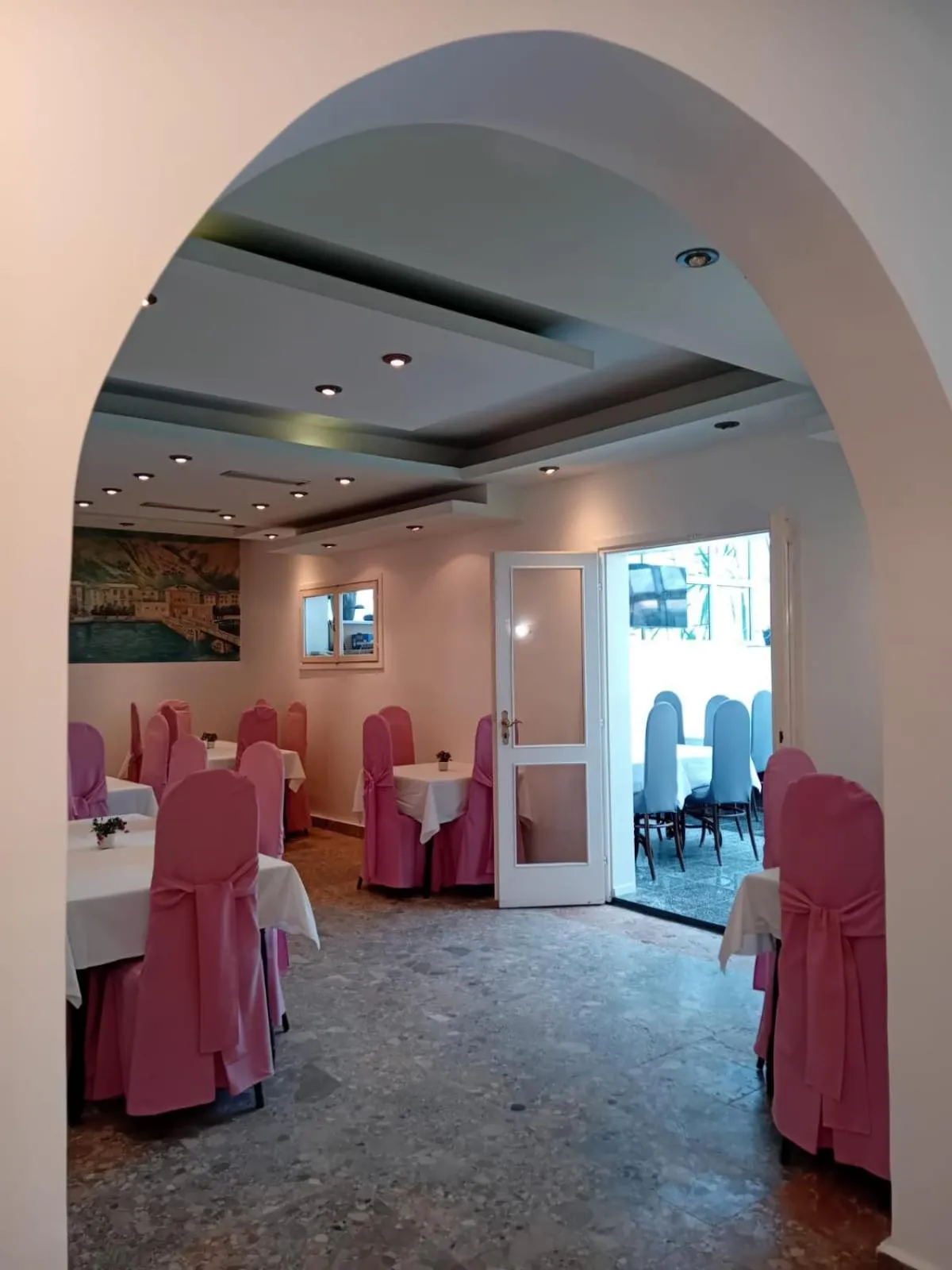 Restaurant/places to eat in Hotel Biser