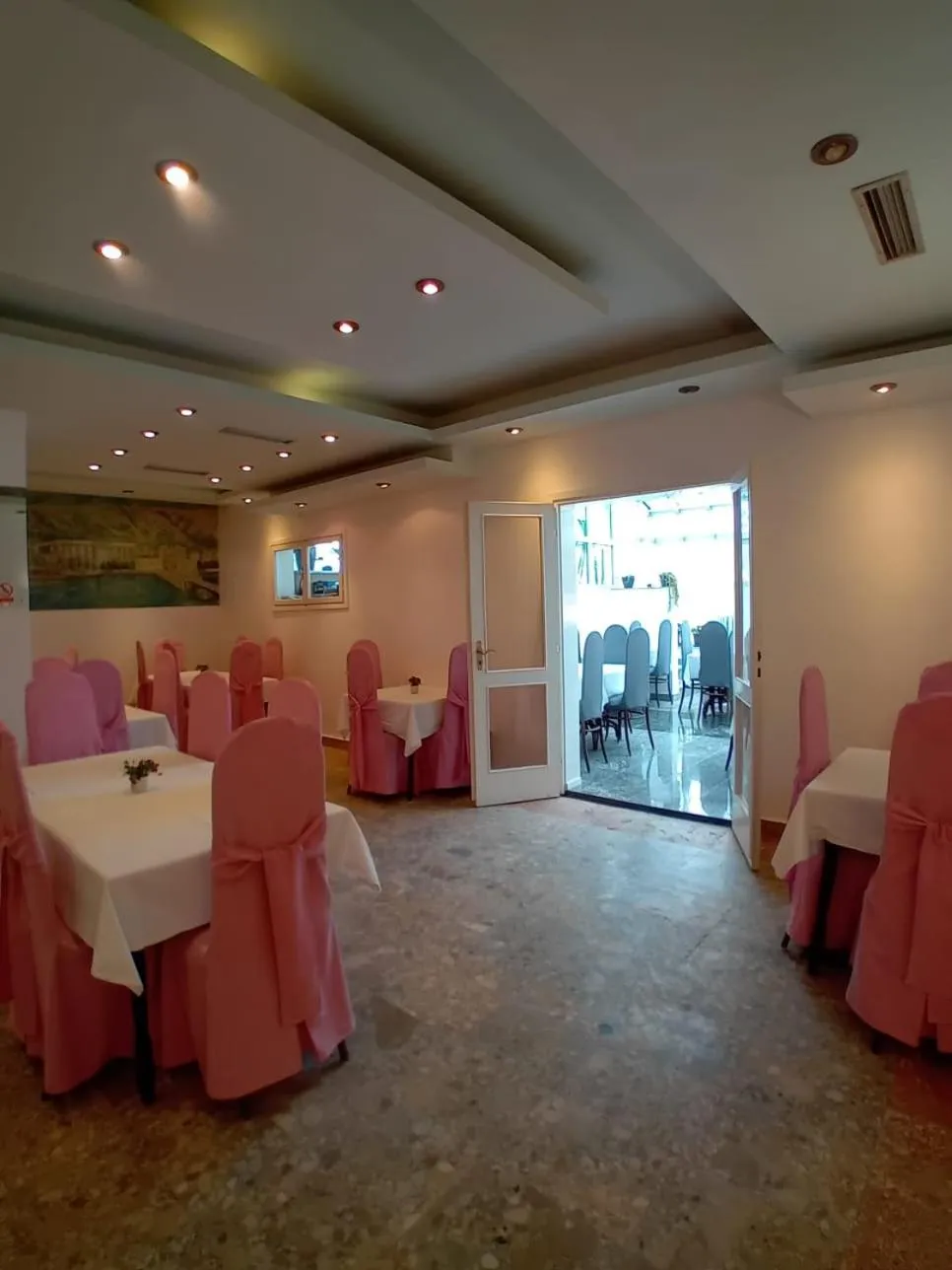 Restaurant/places to eat in Hotel Biser