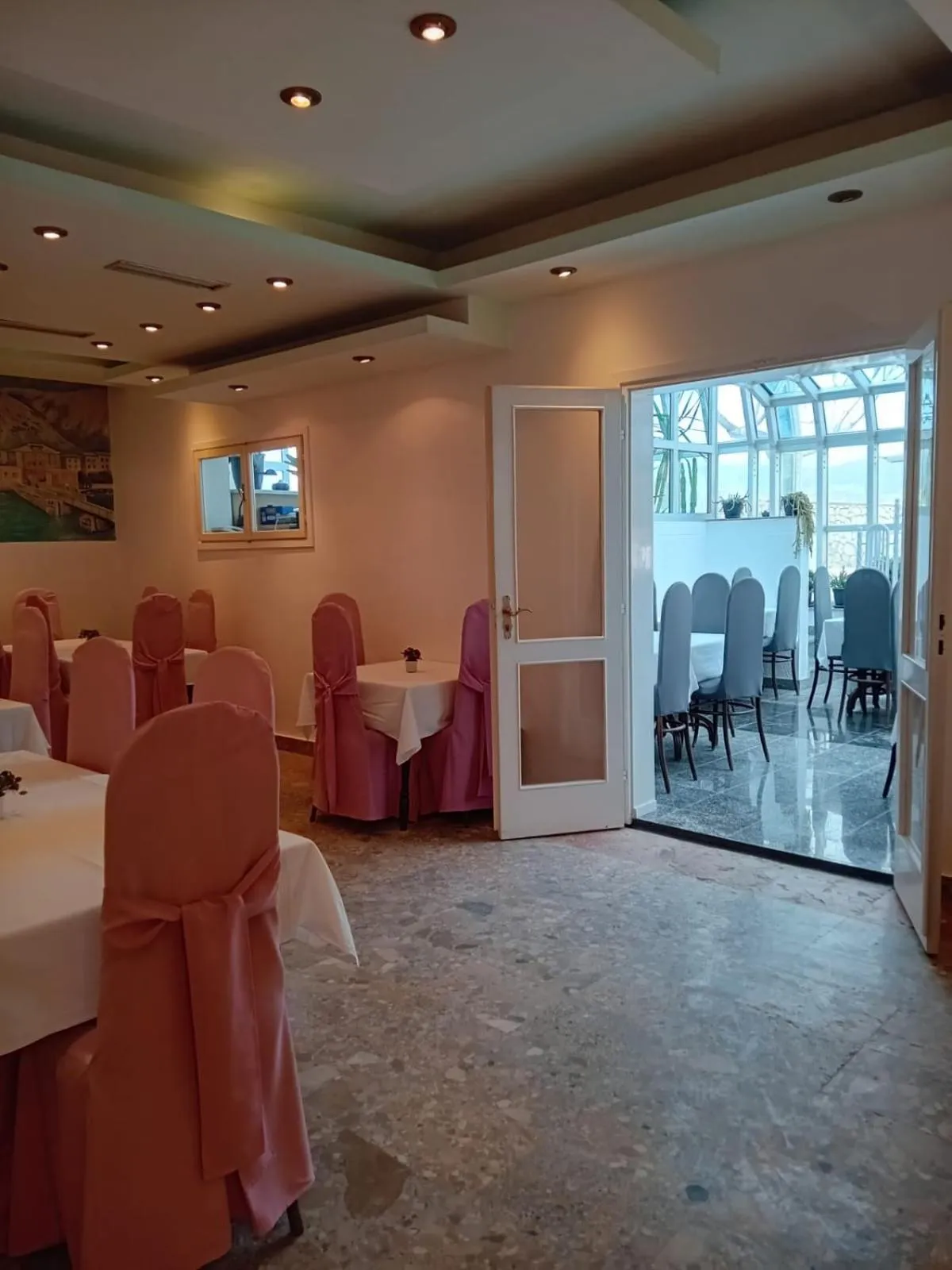 Restaurant/places to eat in Hotel Biser