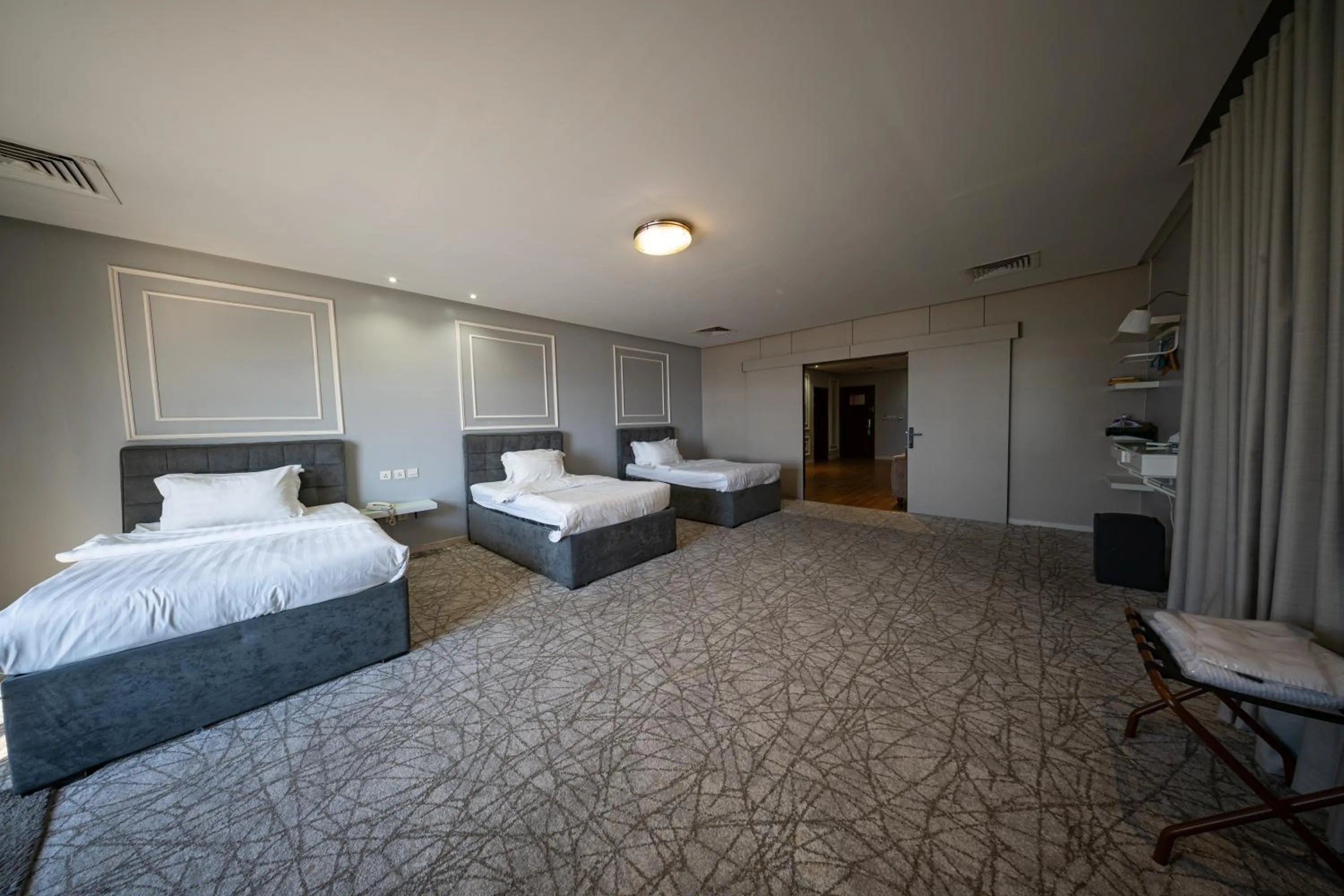 Bed in Golden Garden Al Corniche