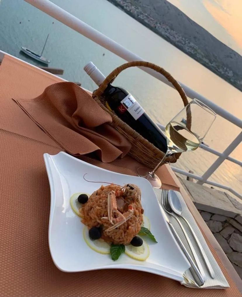 Restaurant/places to eat in Hotel Belveder