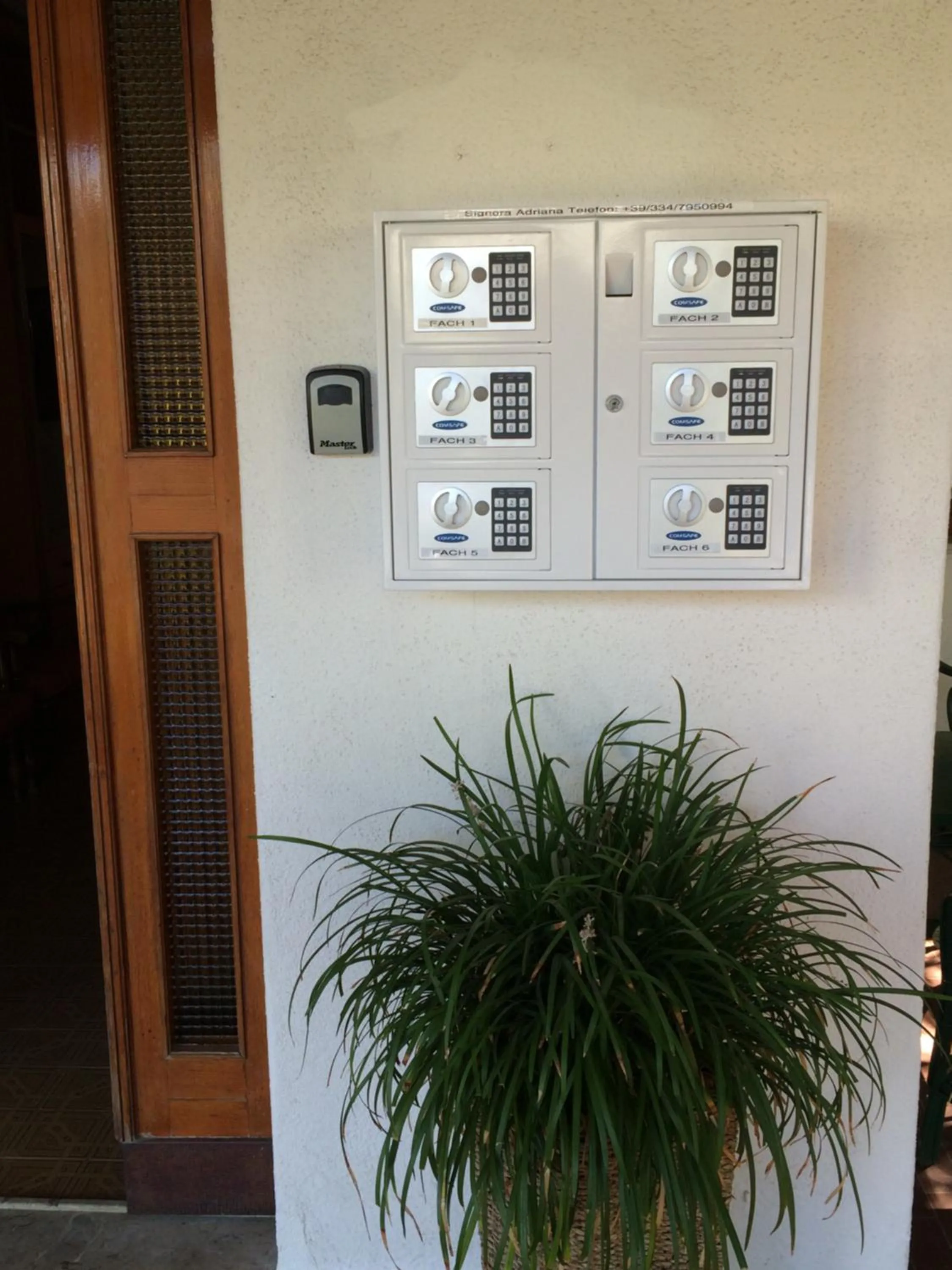 Facade/entrance in Villa Lucilla