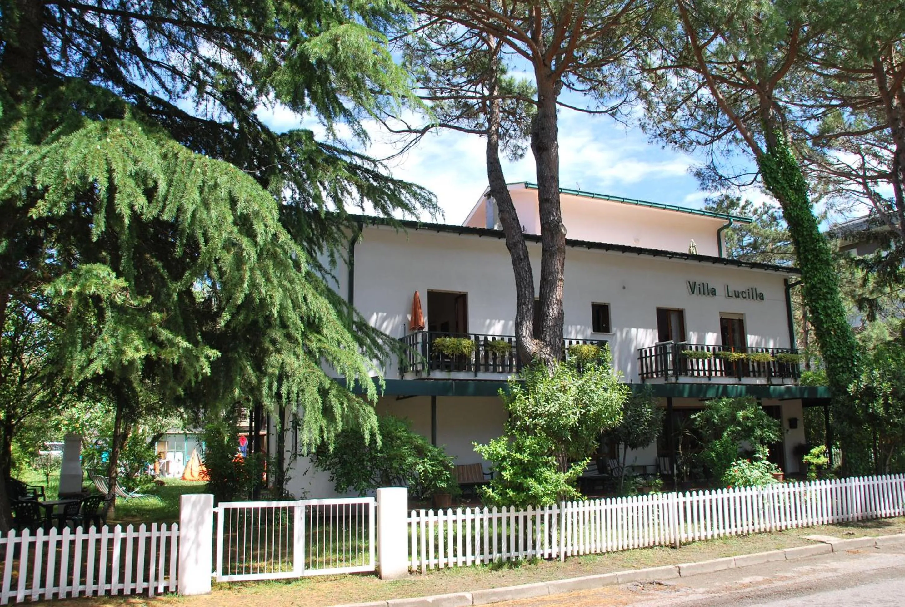 Facade/entrance in Villa Lucilla