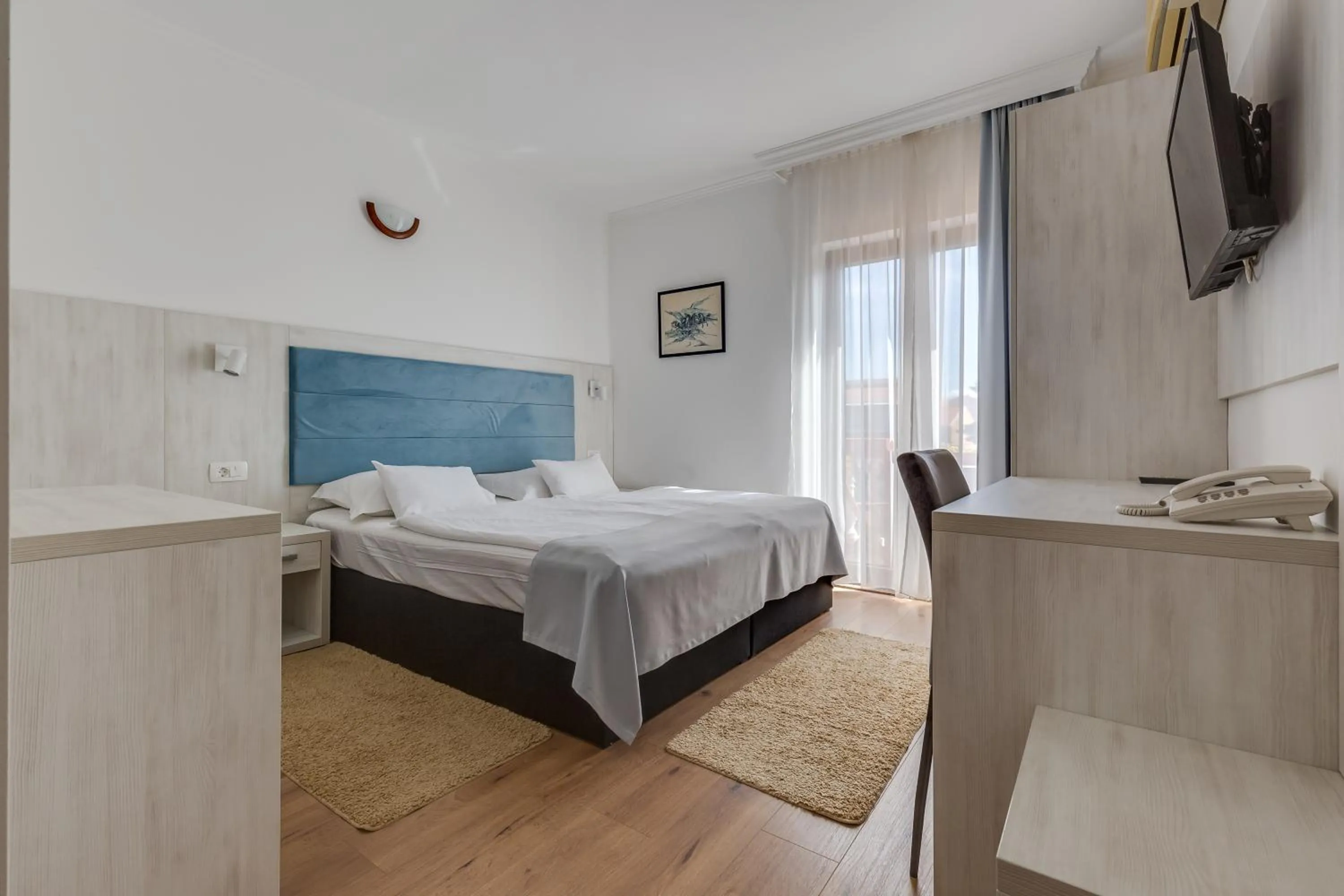 Bed in Hotel Marinko