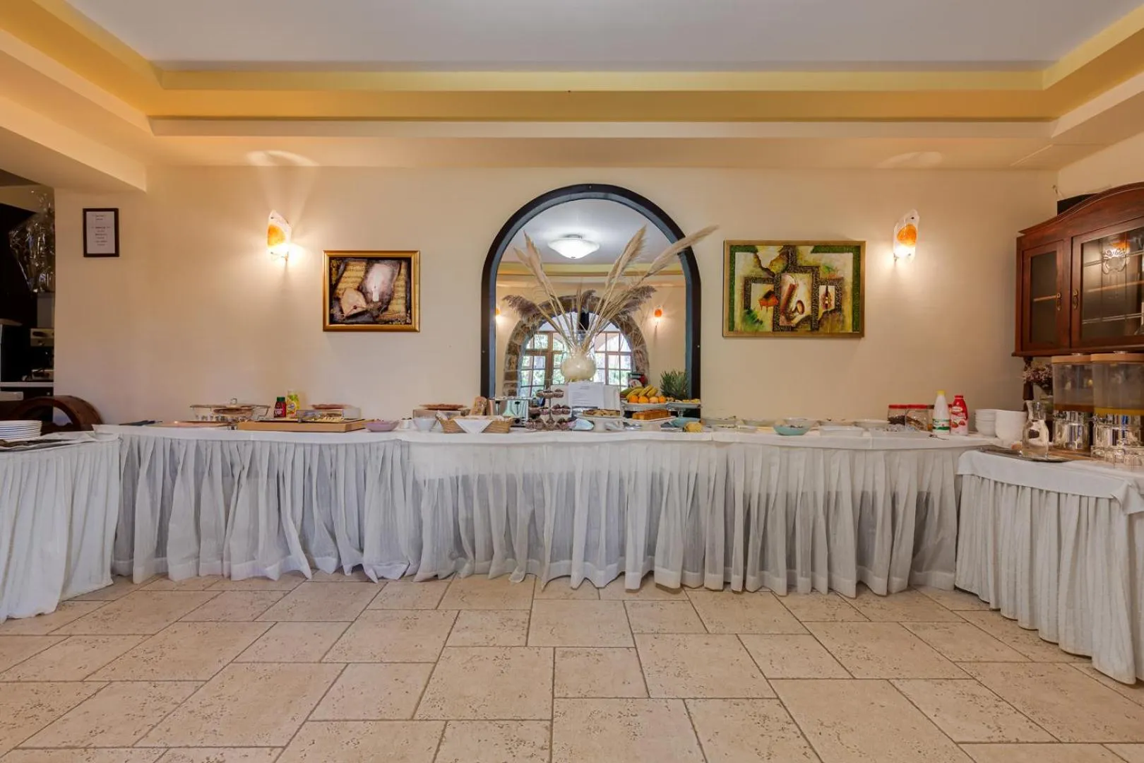 Food in Hotel Marinko