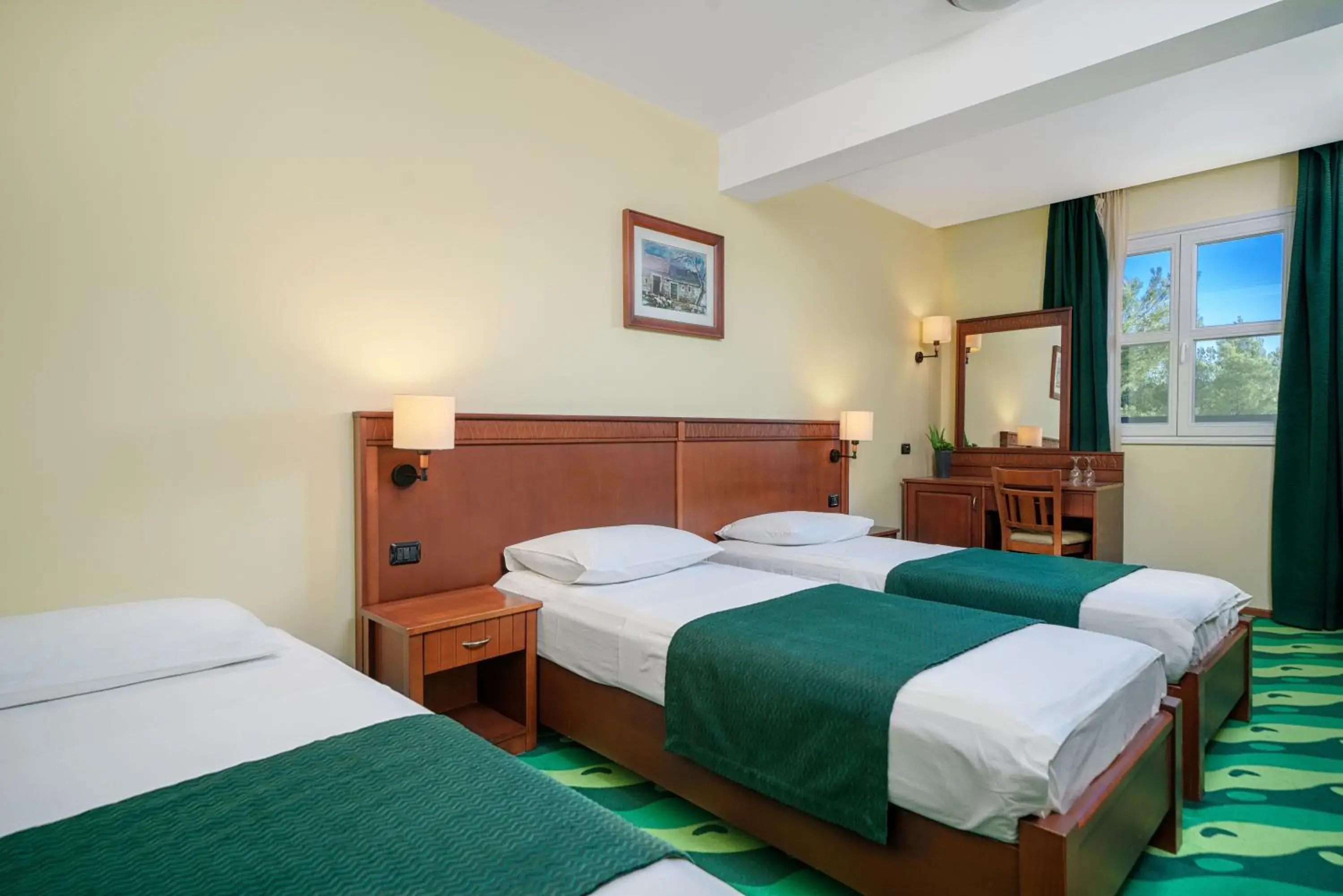 Standard Triple Room in Hotel Vrata Krke Standard Triple Room in Hotel Vrata Krke