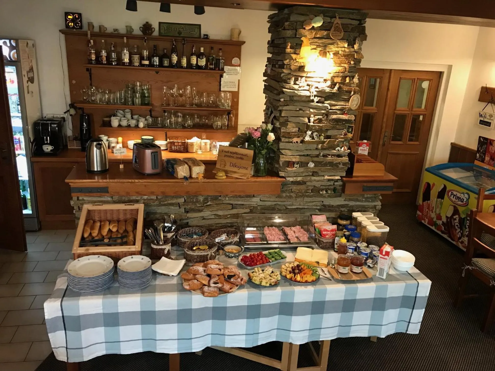 Buffet breakfast in Penzion Ida