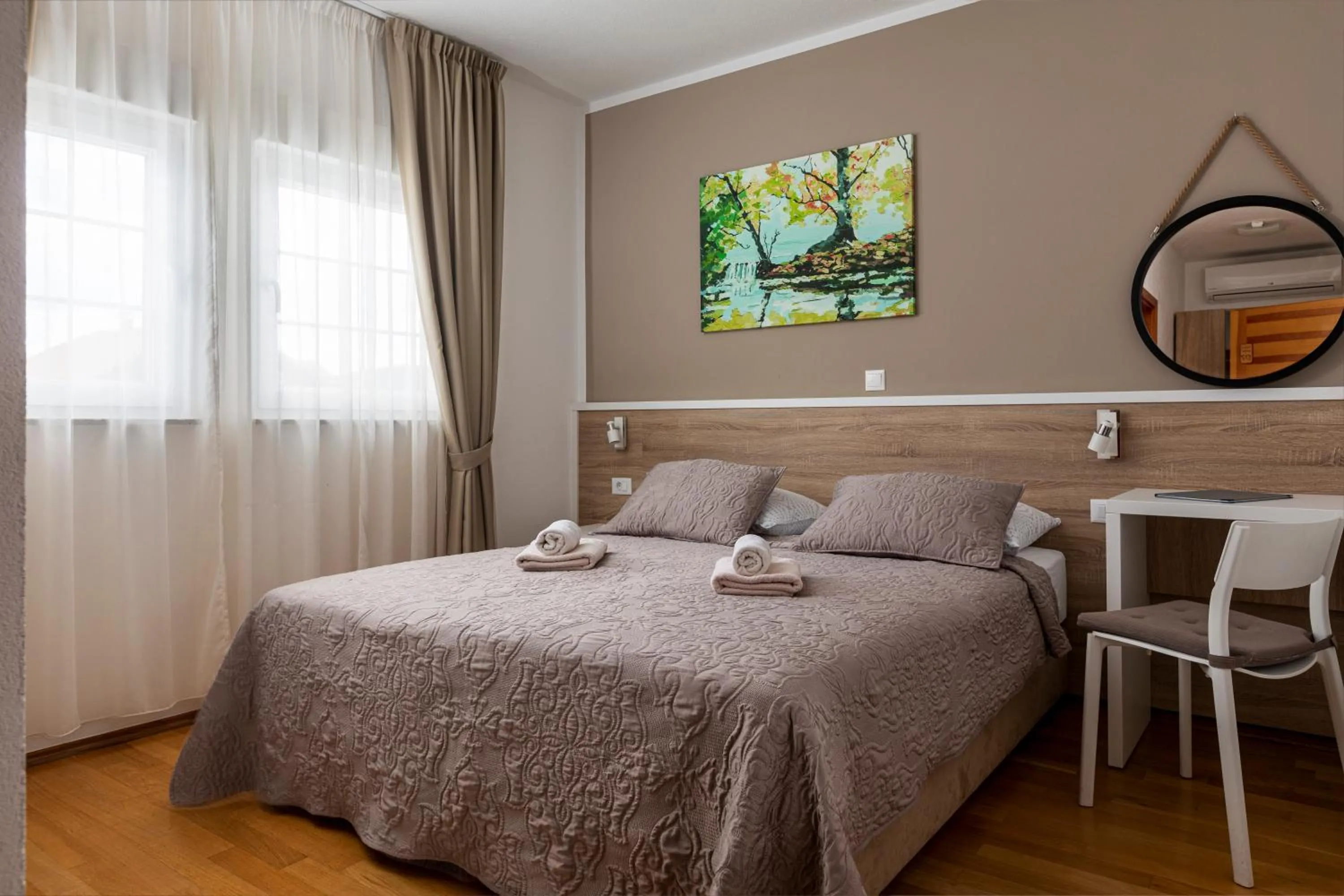 Bed in Tourist Center Marko