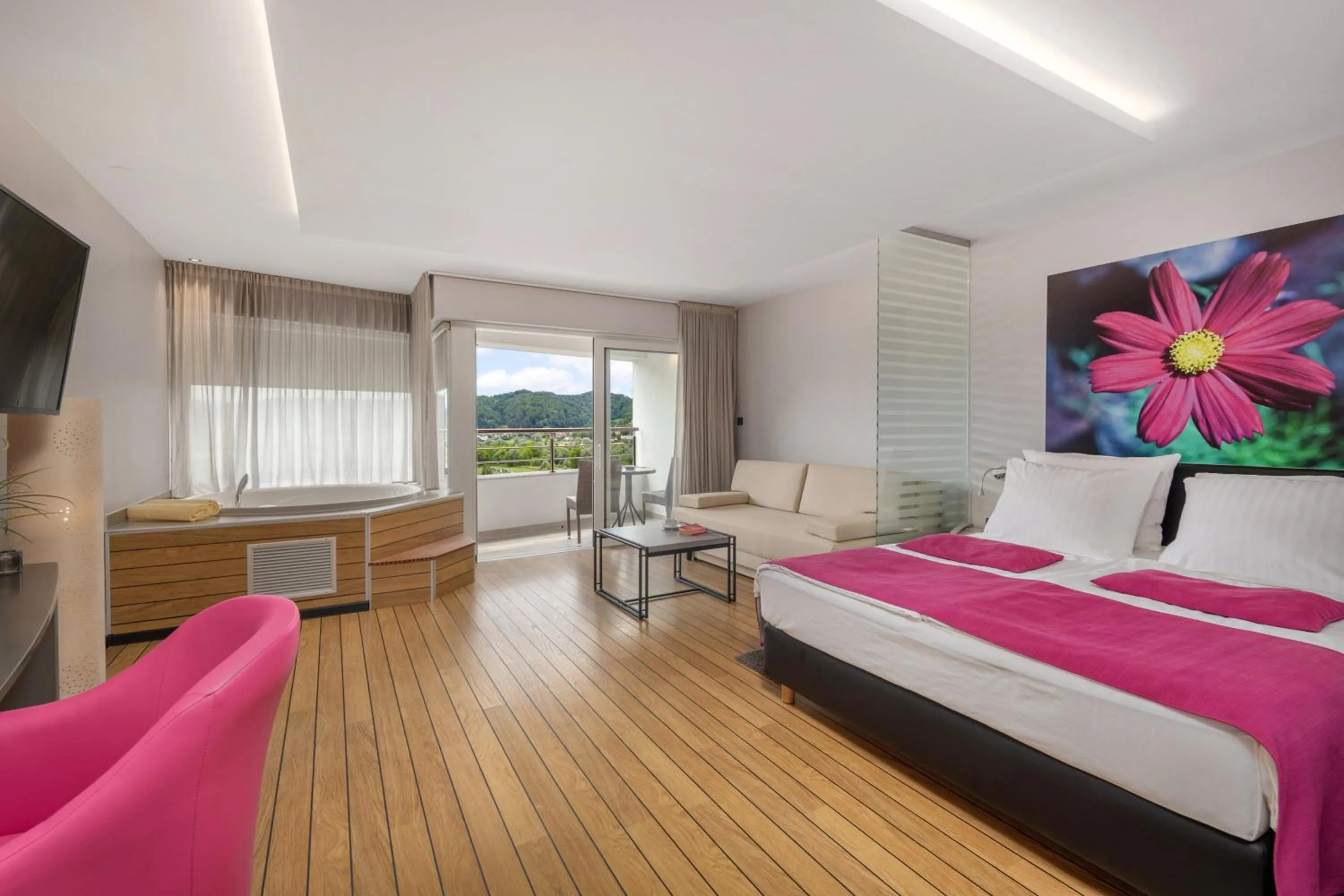 Hot Tub, Bed in Wellness Hotel Villa Magdalena