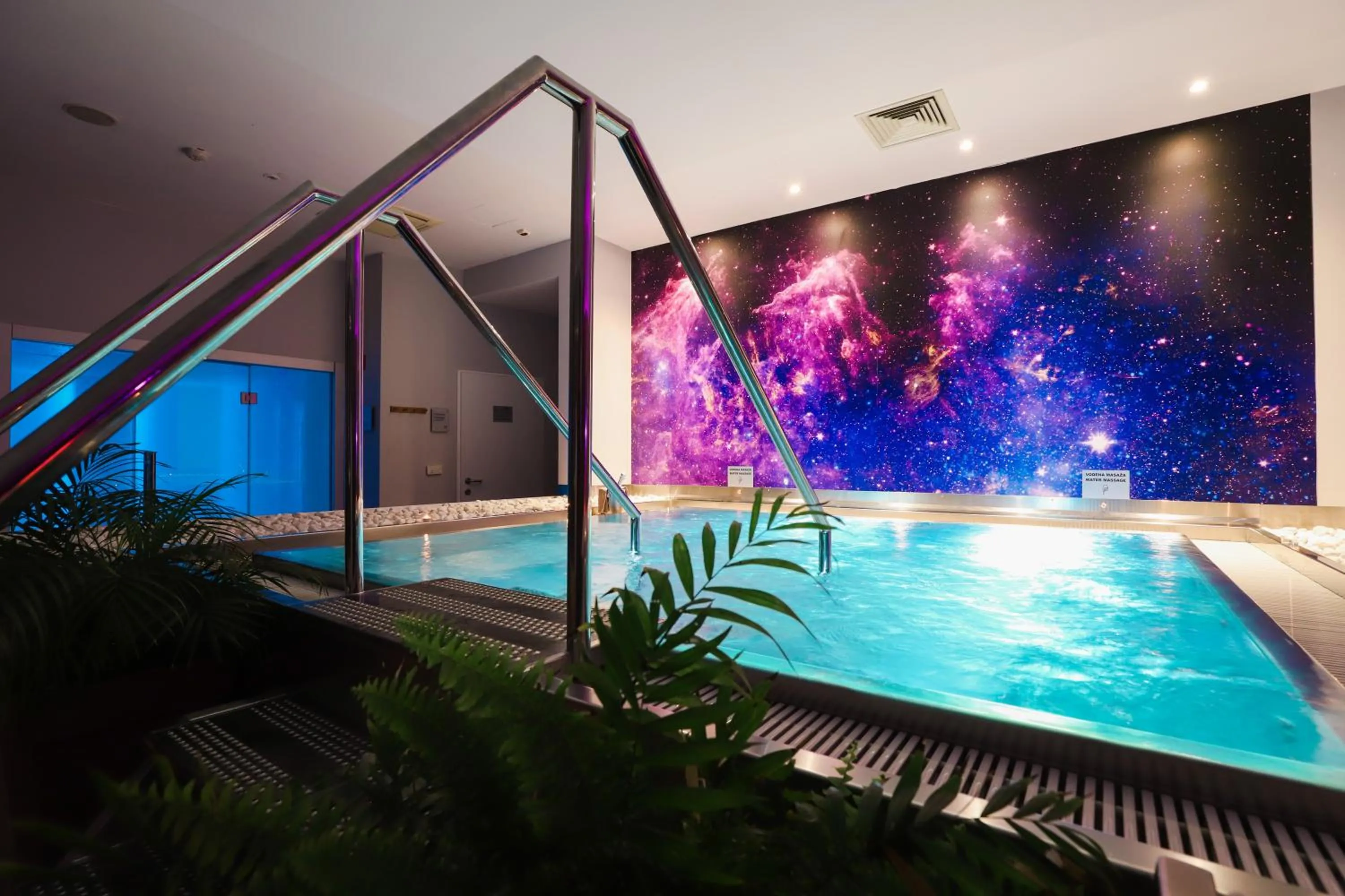 Hot Tub in Wellness Hotel Villa Magdalena