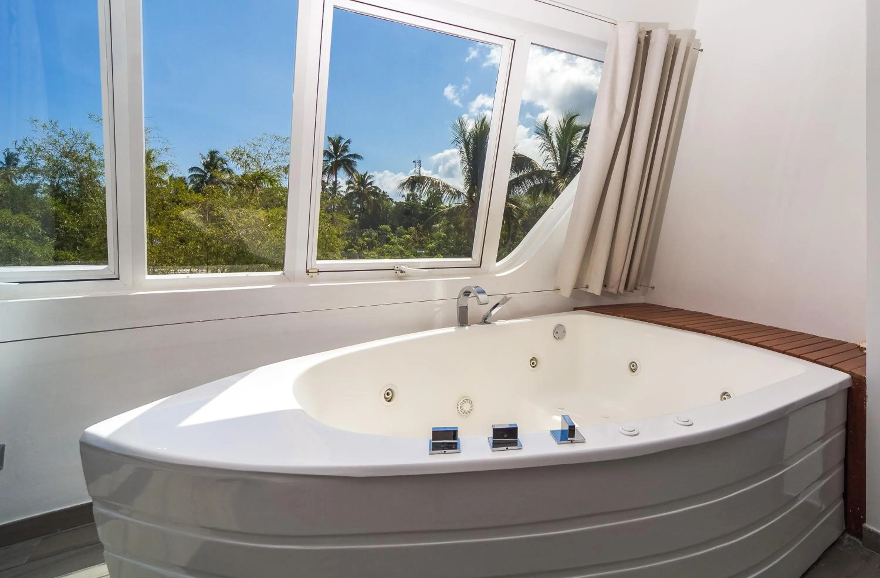 Hot Spring Bath in Puerto Plaza Las Terrenas