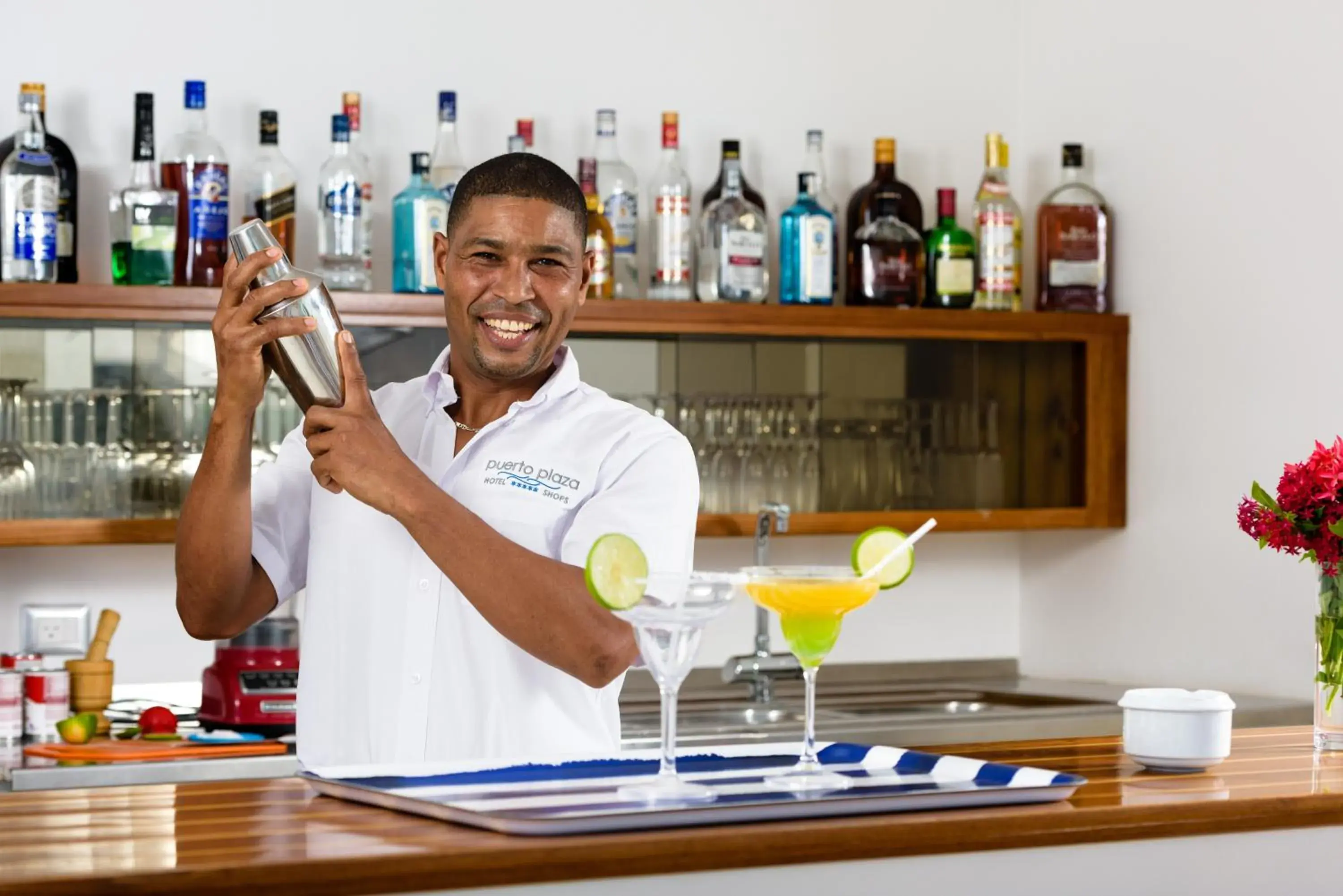 Lounge or bar in Puerto Plaza Las Terrenas Lounge or bar in Puerto Plaza Las Terrenas