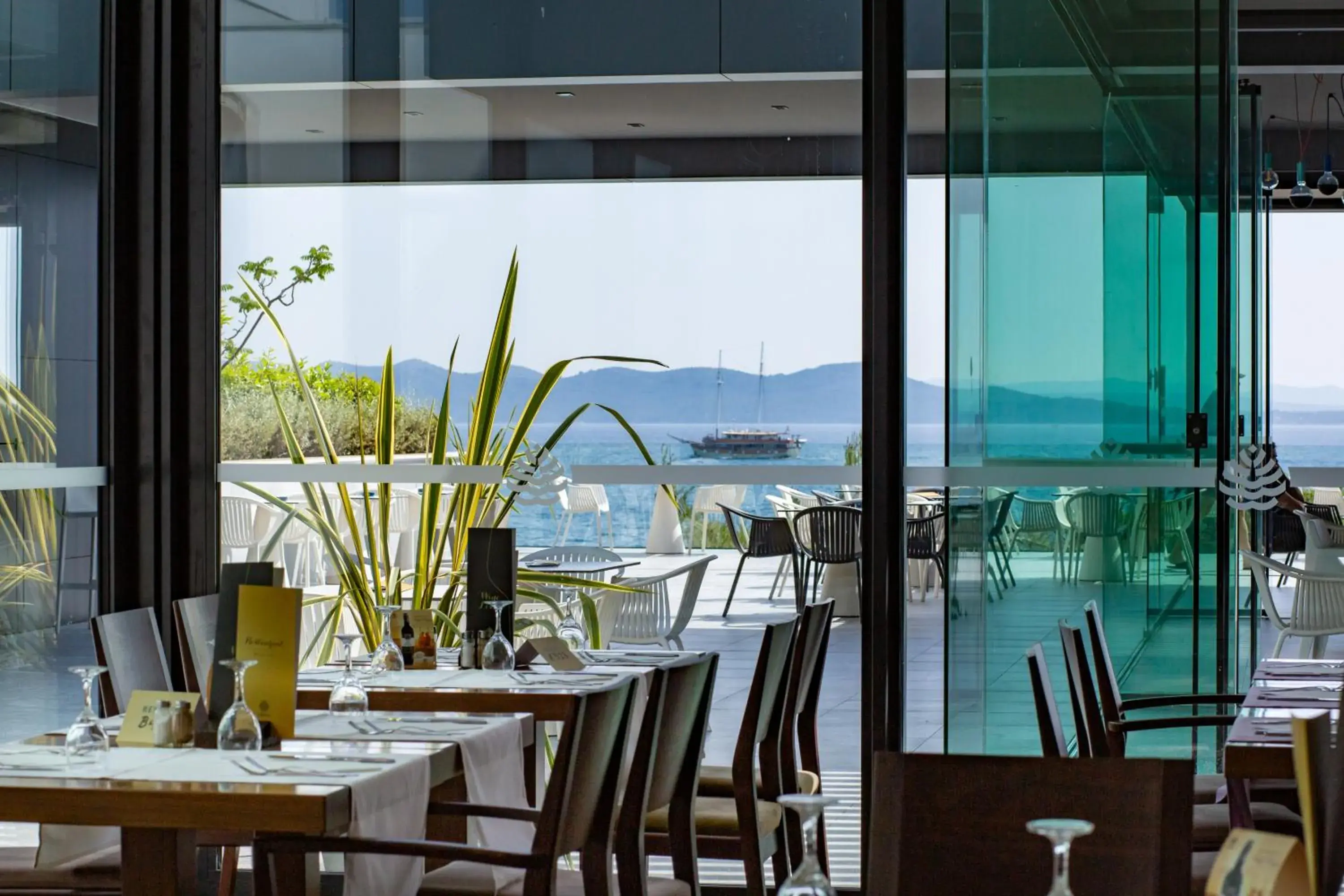 Food and drinks in Hotel Pinija Food and drinks in Hotel Pinija