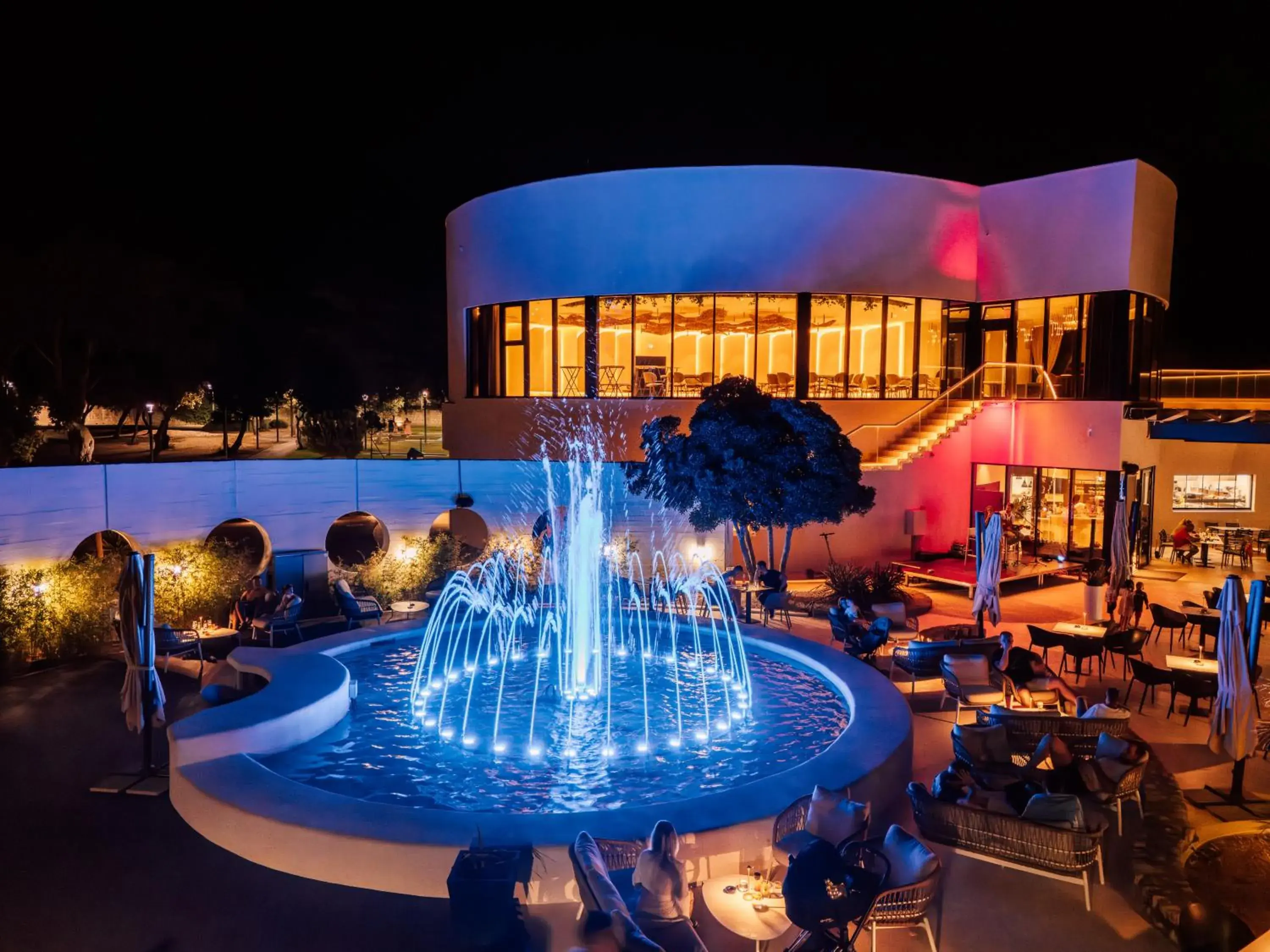 Restaurant/places to eat in Hotel Pinija Restaurant/places to eat in Hotel Pinija