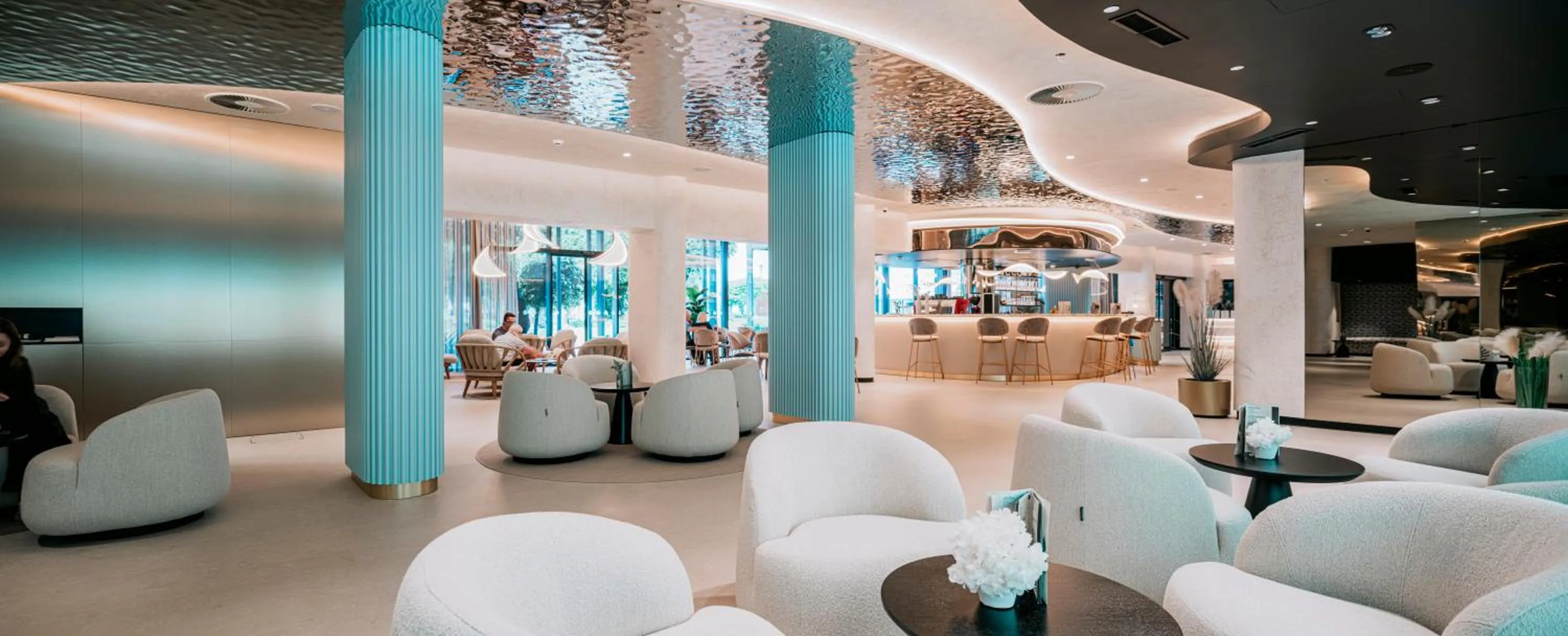 Lounge or bar in Hotel Pinija