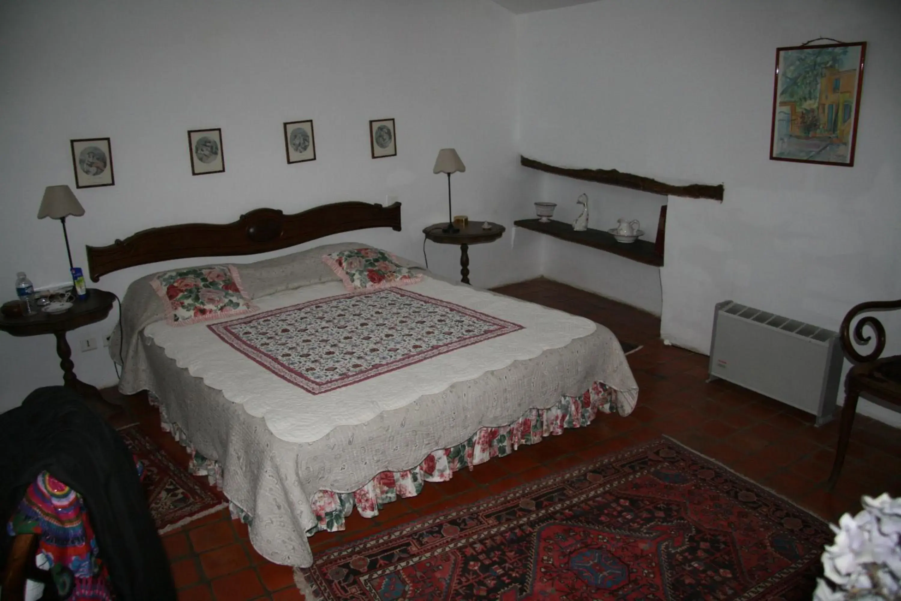 Triple Room with Garden View in Le Jas des Nevières Triple Room with Garden View in Le Jas des Nevières