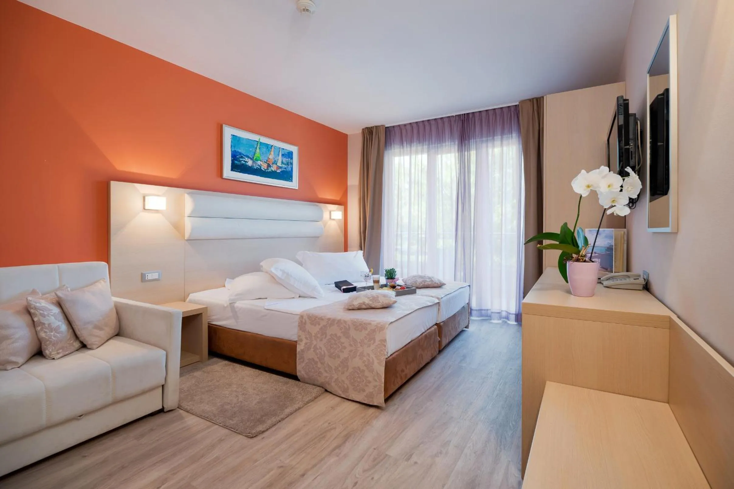 Bed in Hotel Maritimo