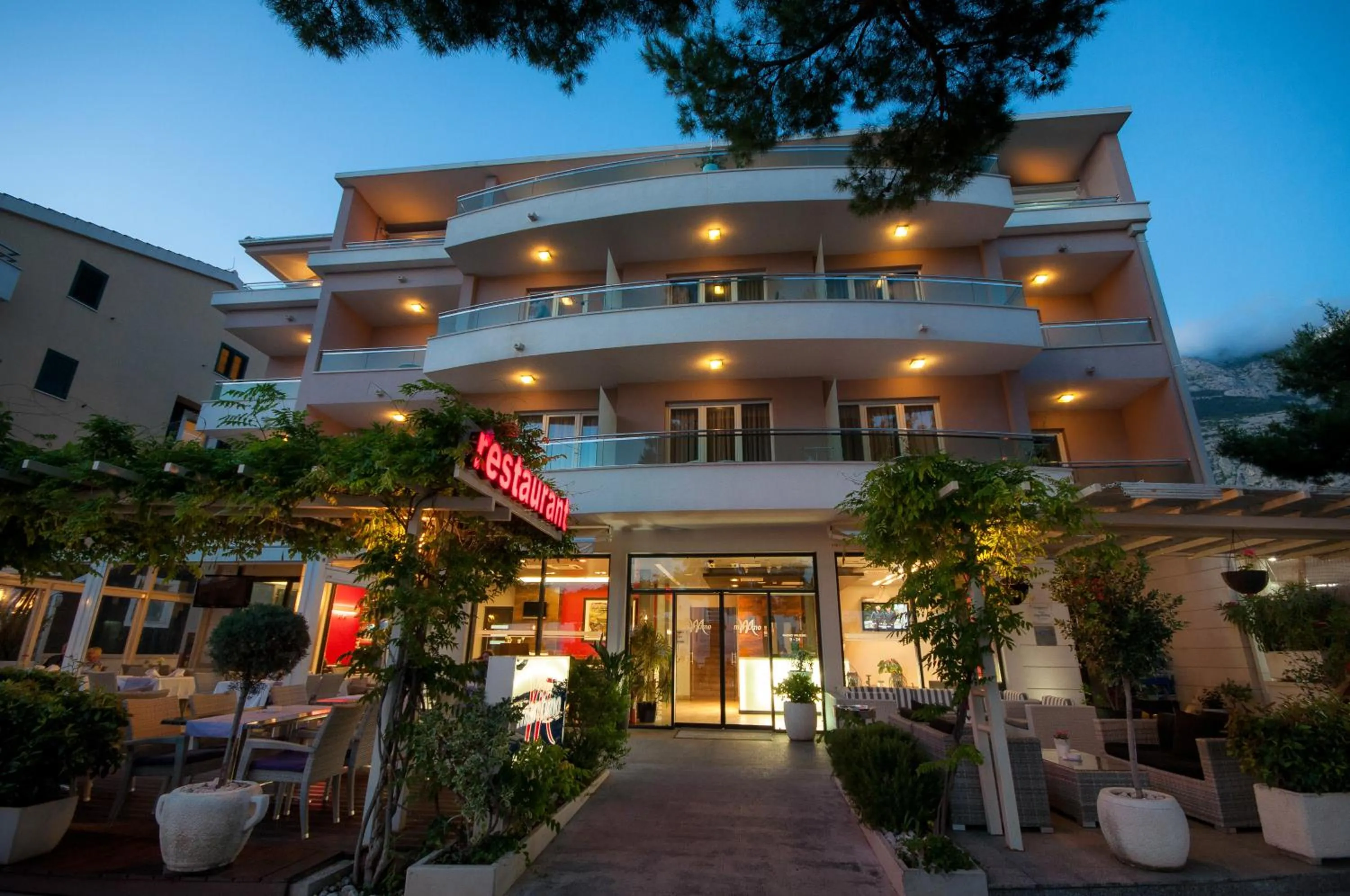 Property building in Hotel Maritimo