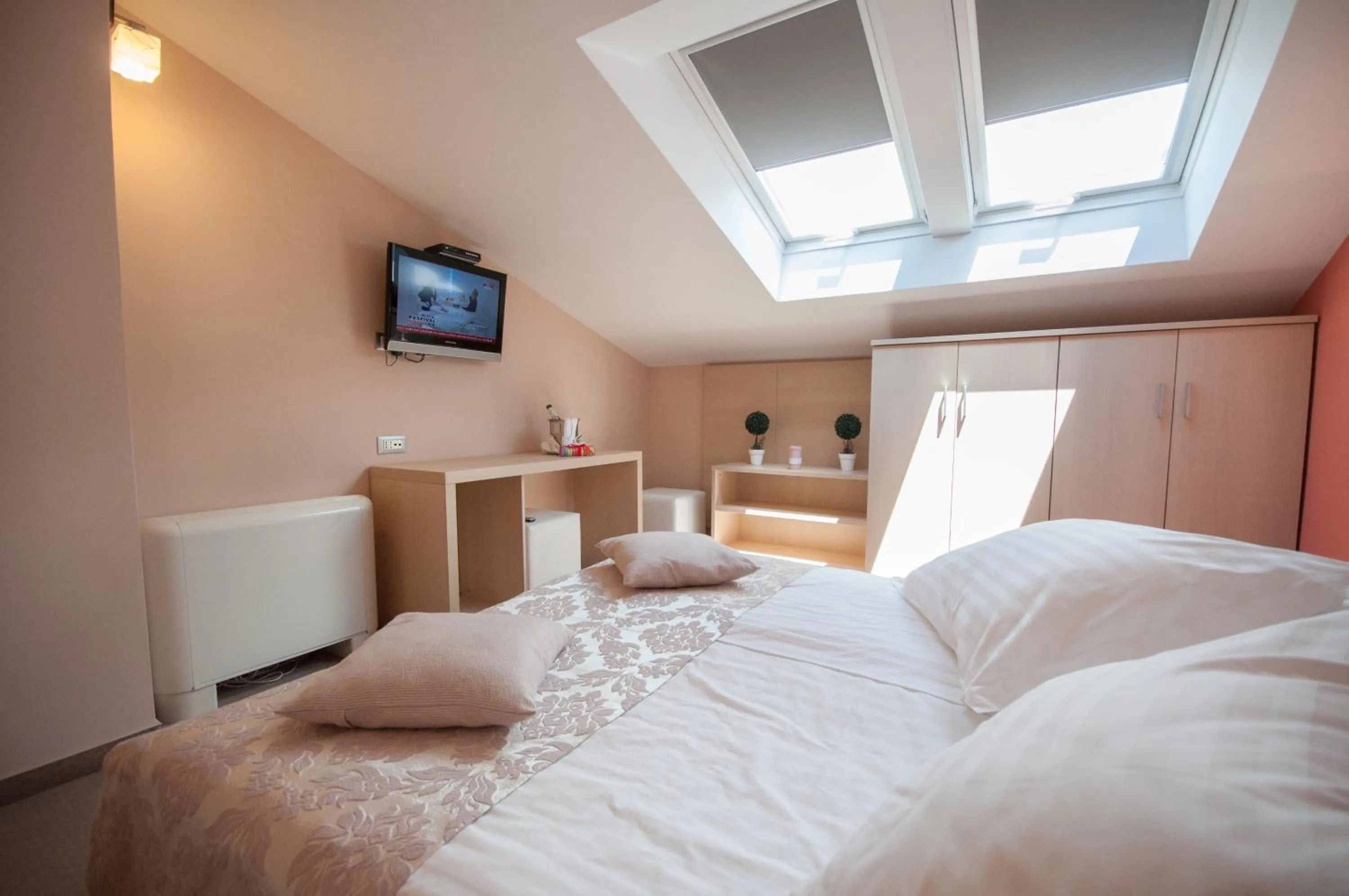 Bed in Hotel Maritimo