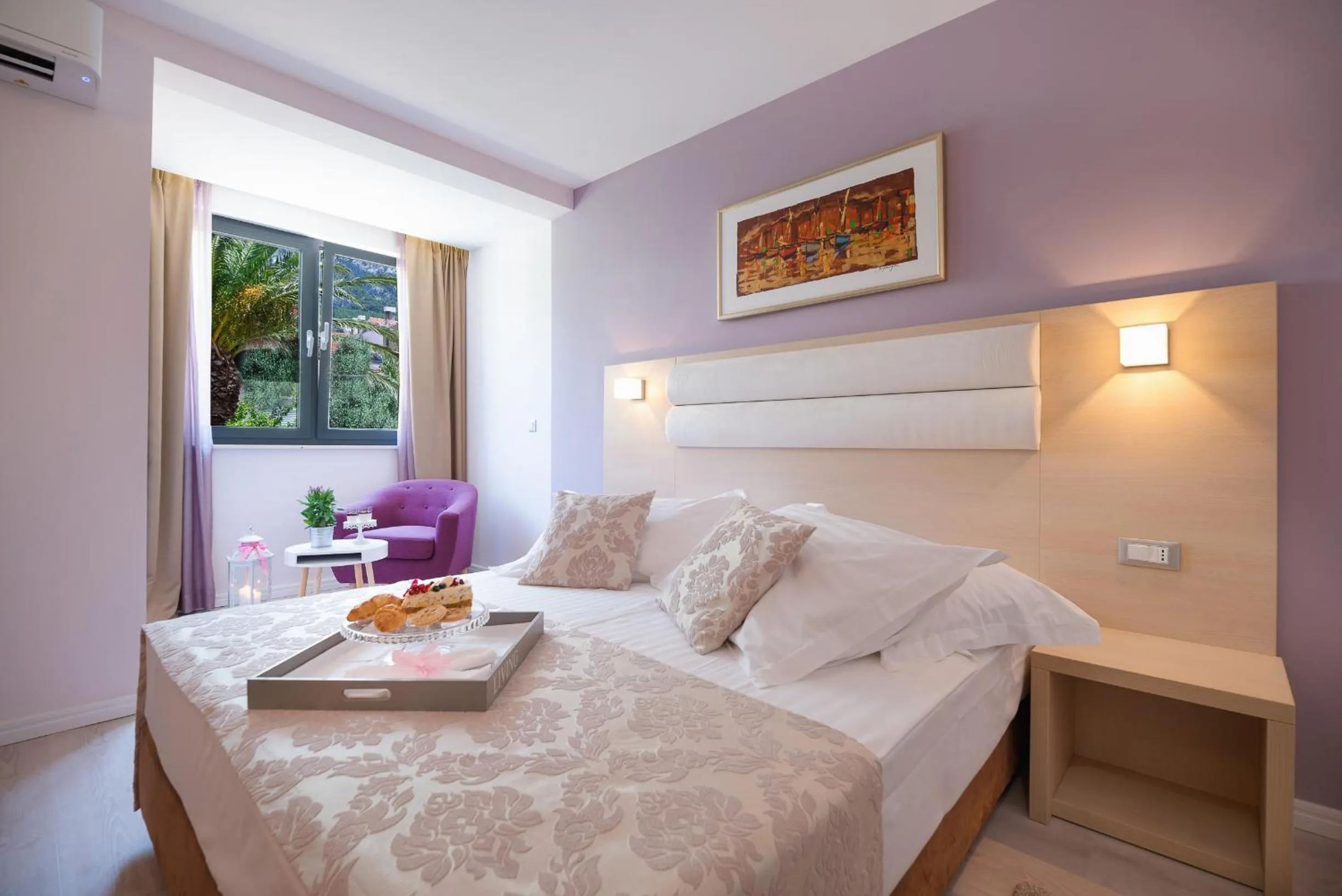 Bed in Hotel Maritimo