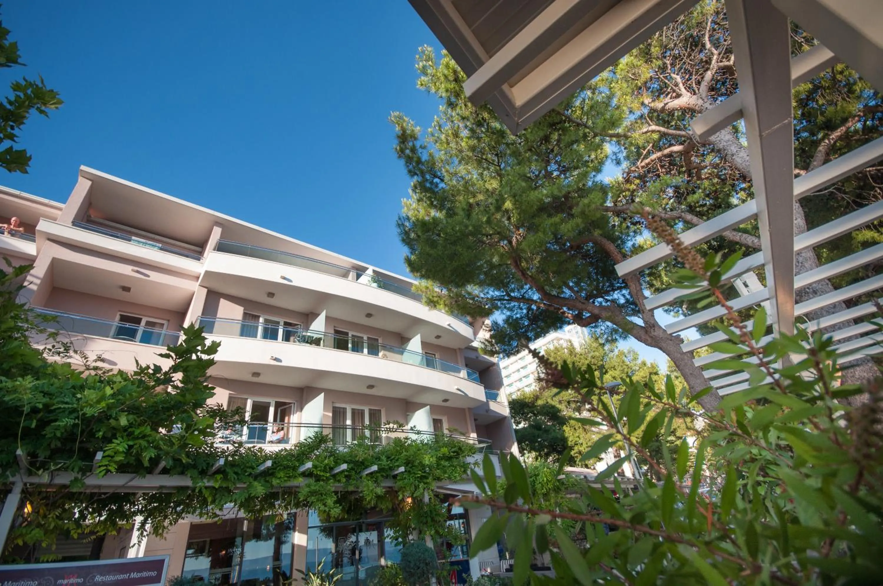 Property building in Hotel Maritimo