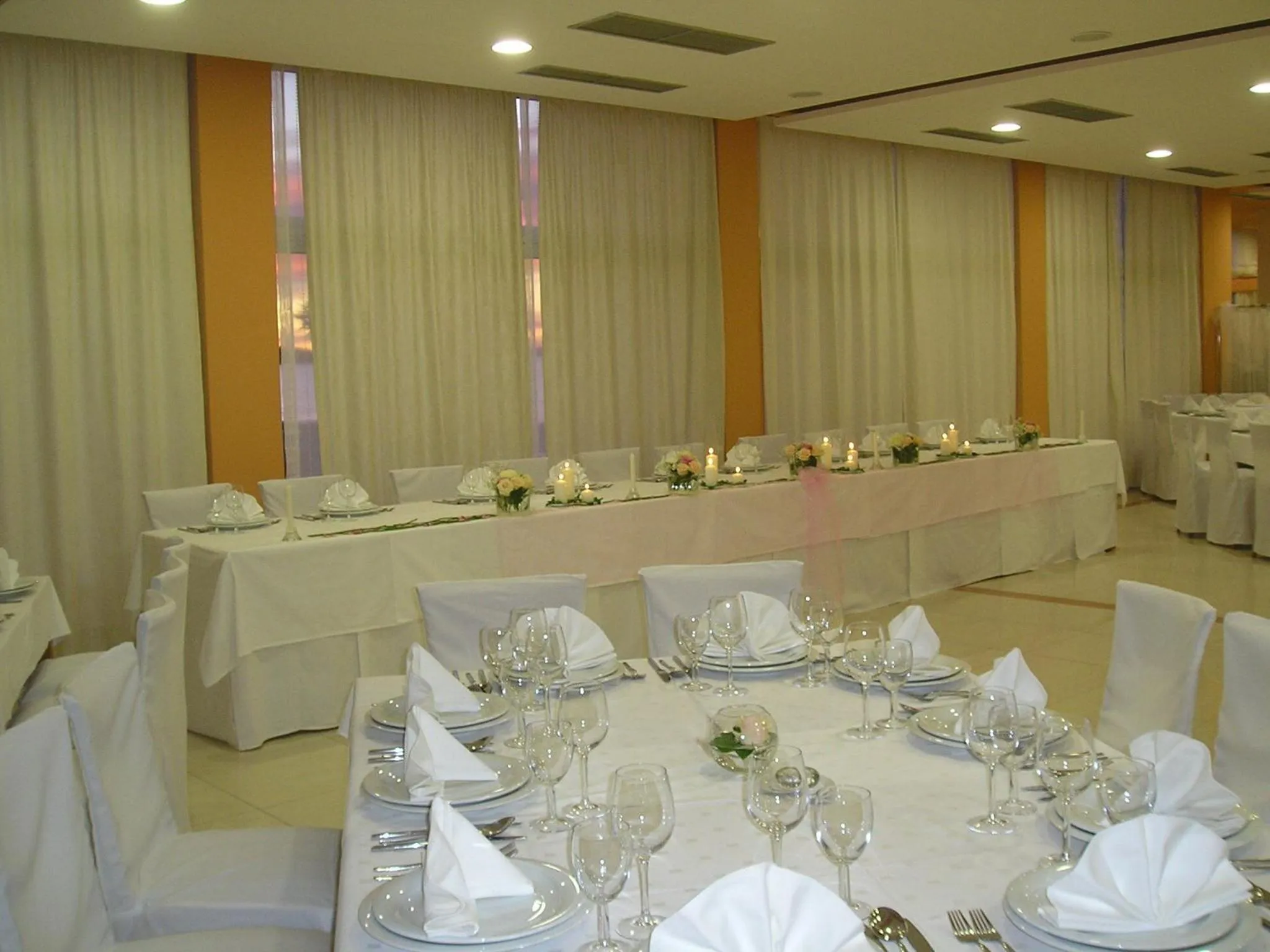 Restaurant/places to eat in Hotel Duje